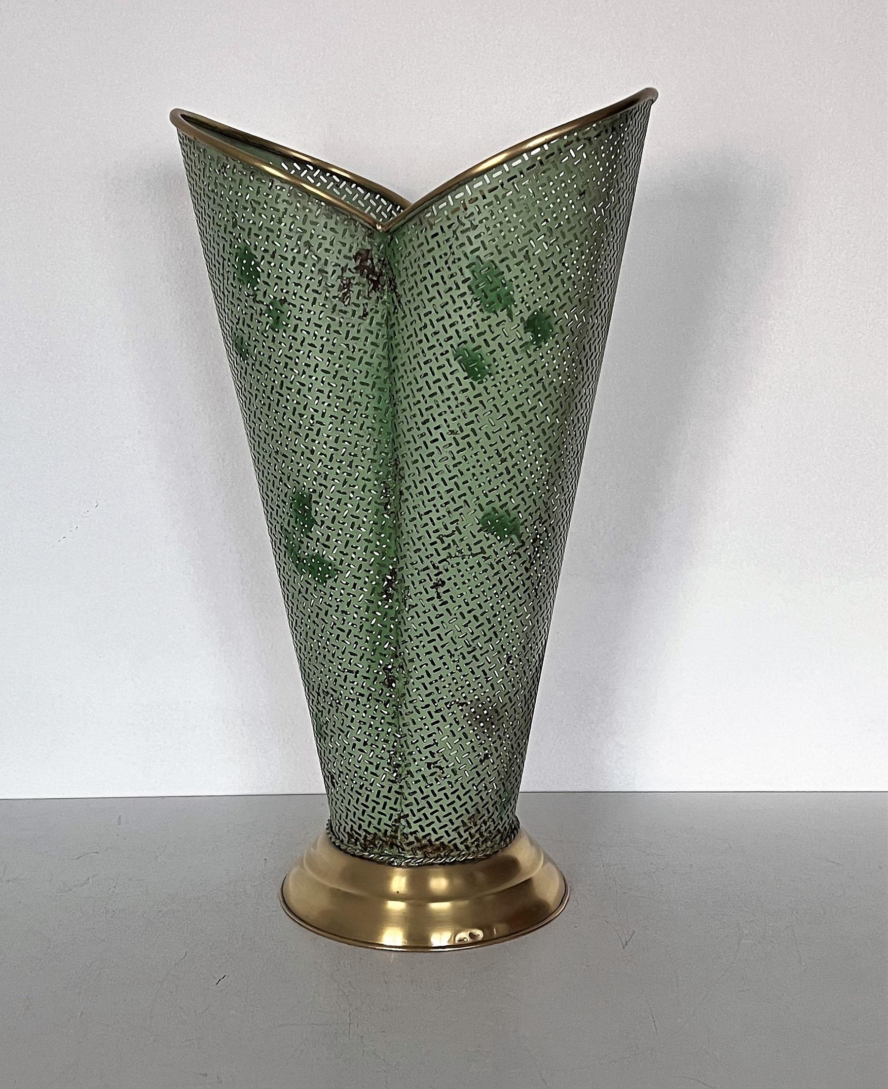 Italian Mid Century Umbrella Stand in Metal and Brass in the Mategot Style, 1950 For Sale 3