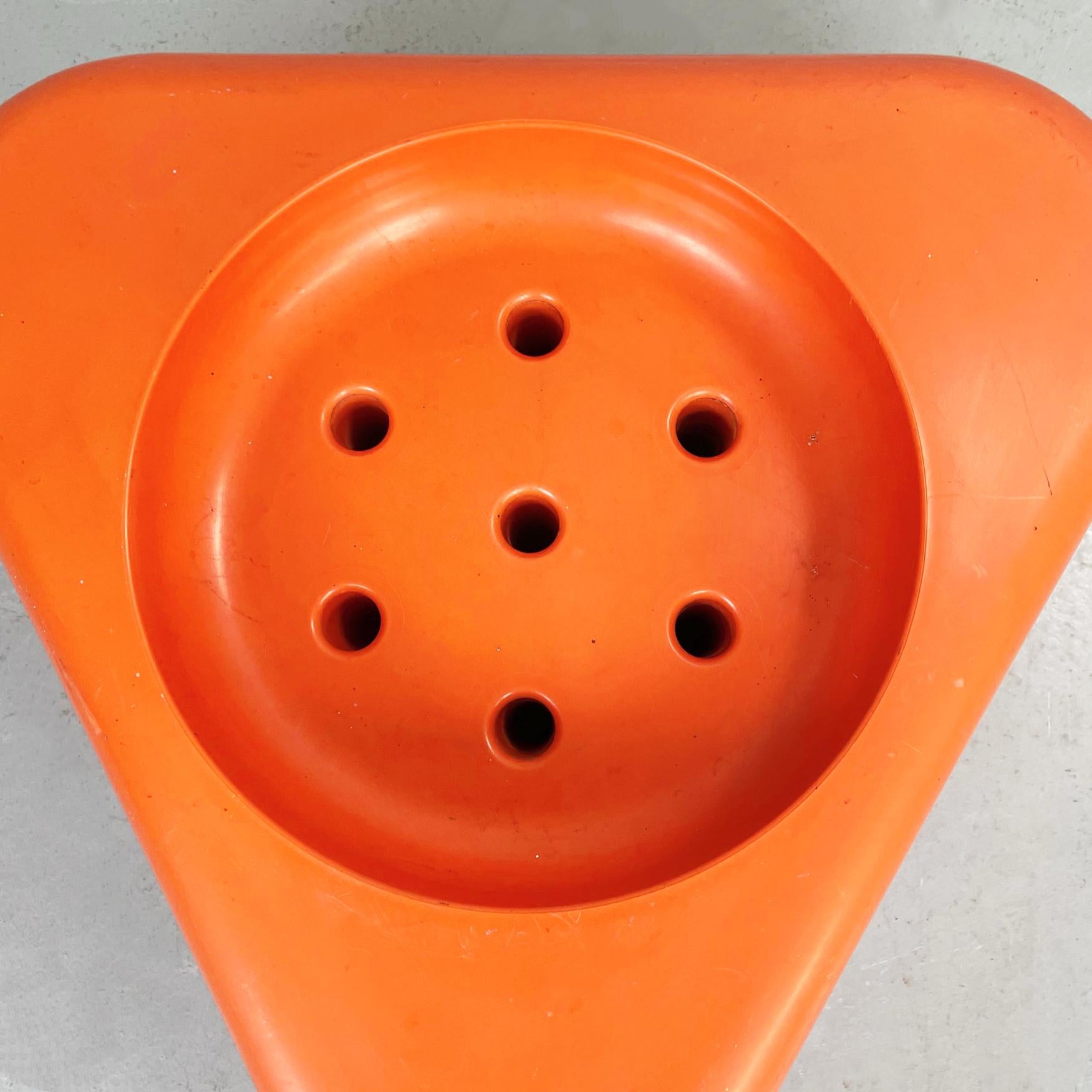 Plastic Italian Mid-Century Umbrella Stand Juppi 202 by G. Castiglioni for Bilumen, 1960