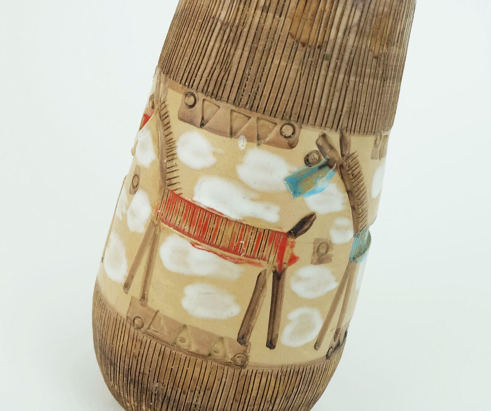 Italiano VASO italiano di metà secolo Fratelli Fanciullacci Cavallo con decoro a sgraffito Raramente smaltato in vendita