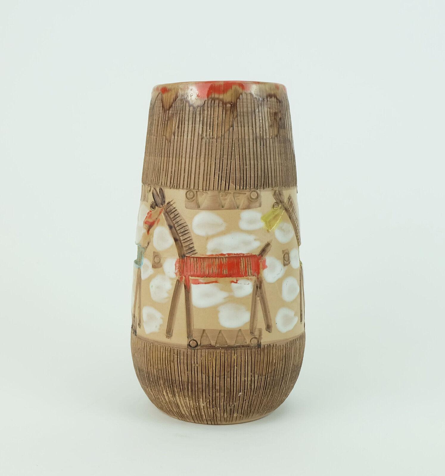 VASO italiano di metà secolo Fratelli Fanciullacci Cavallo con decoro a sgraffito Raramente smaltato in vendita 1