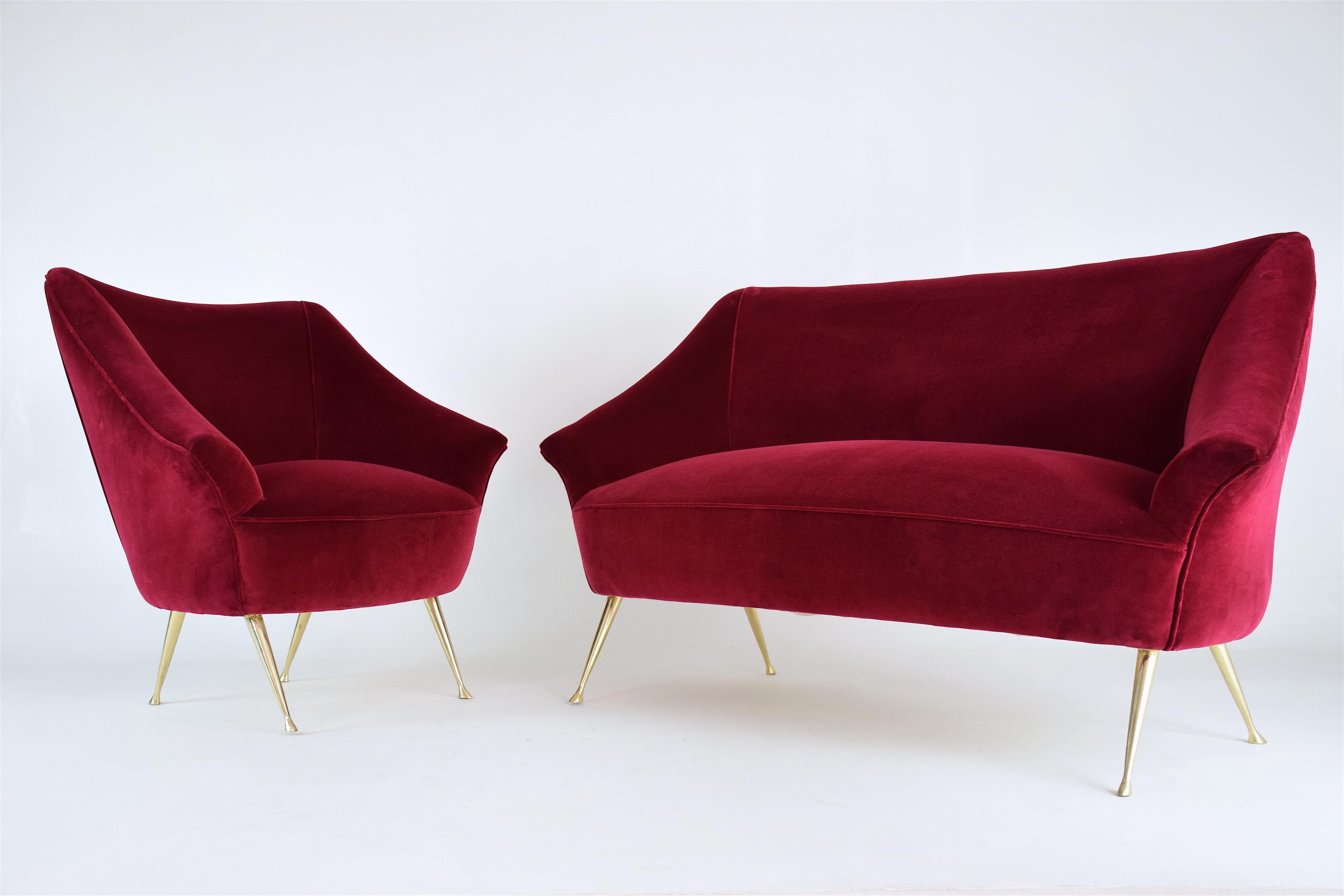 Italian Midcentury Velvet Sofa in the Manner of Ico Parisi, 1950s 6