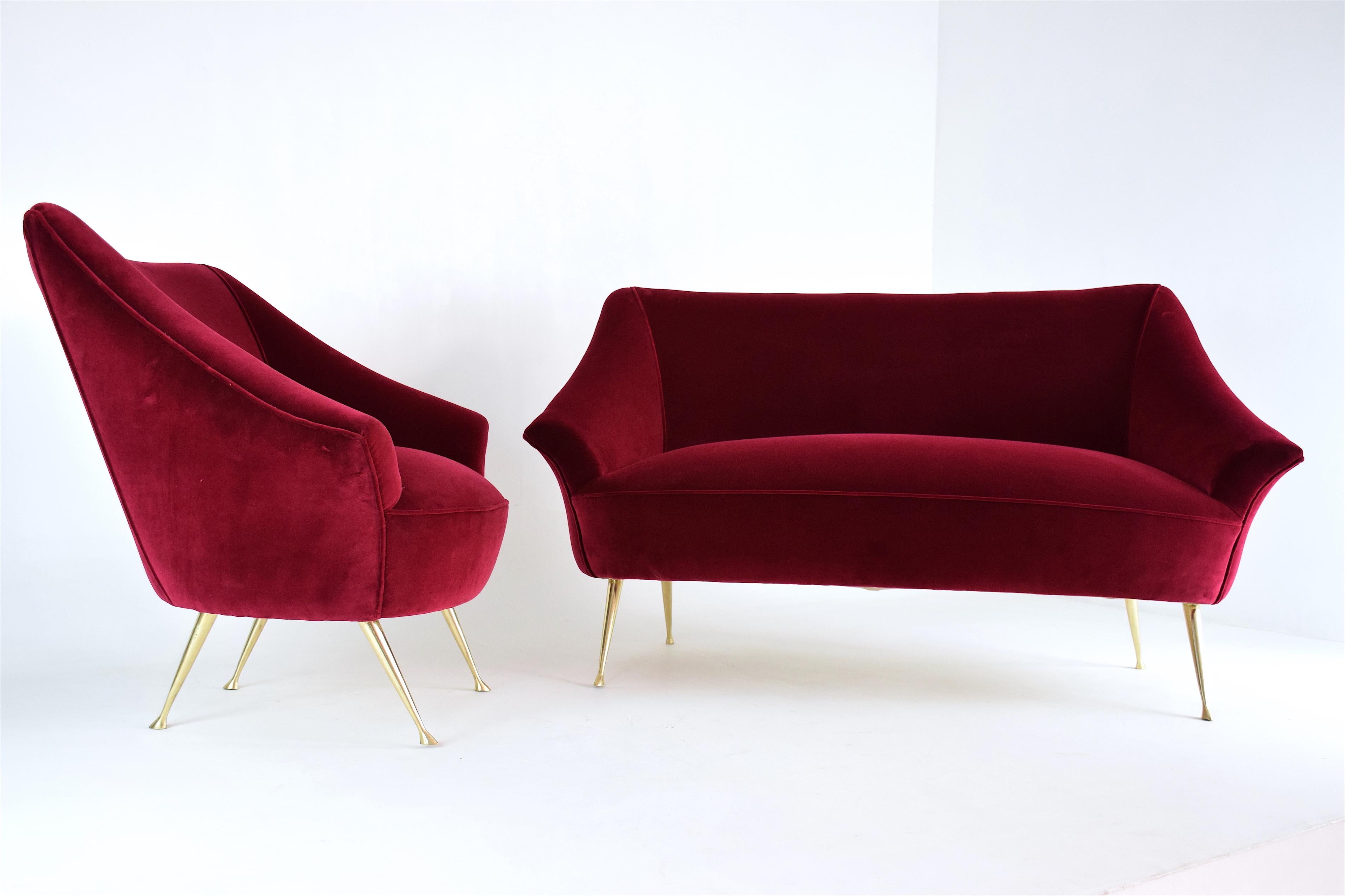 Italian Midcentury Velvet Sofa in the Manner of Ico Parisi, 1950s 7