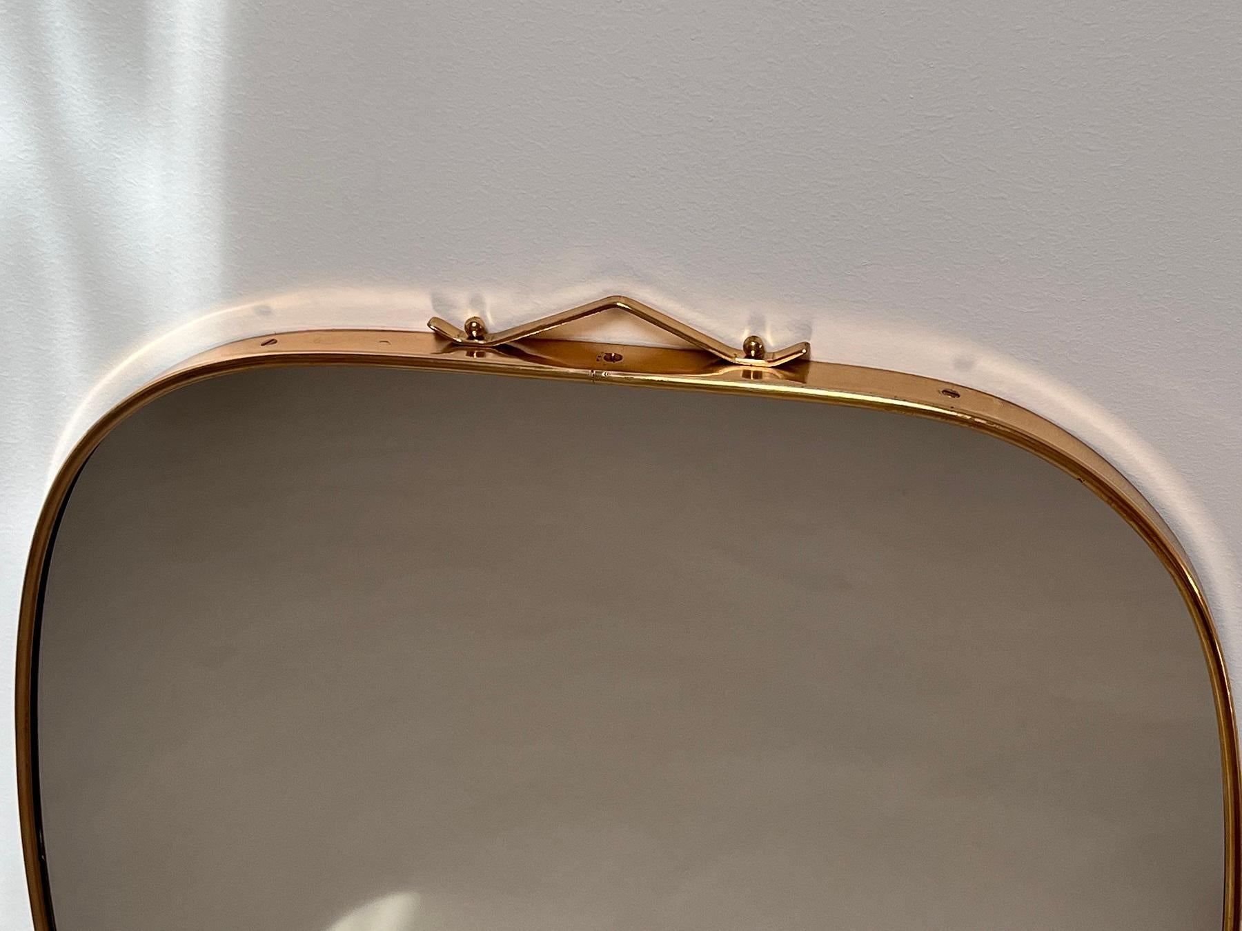 Italian Mid-Century Vintage Wall Mirror with Brass Frame and Decoration, 1970s 6