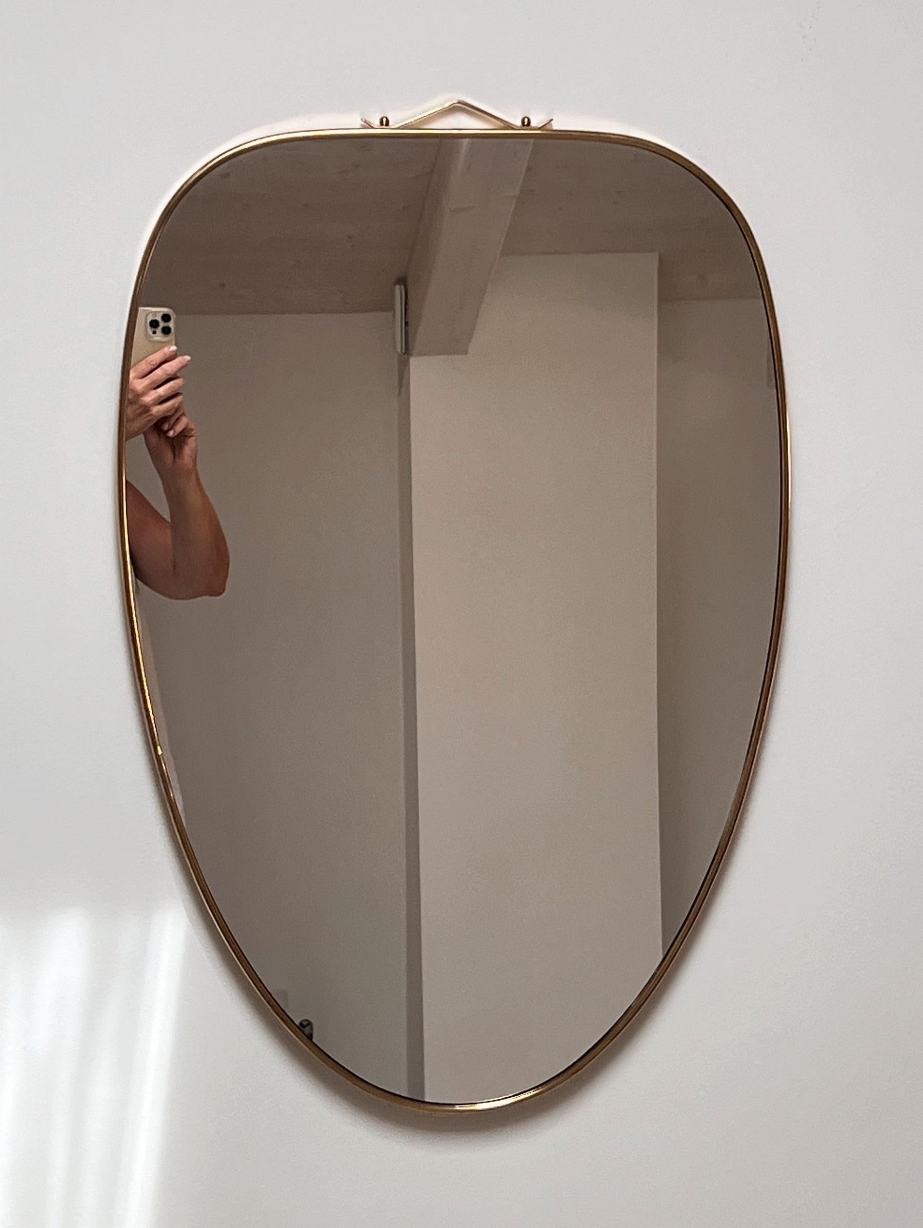 Italian Mid-Century Vintage Wall Mirror with Brass Frame and Decoration, 1970s 3
