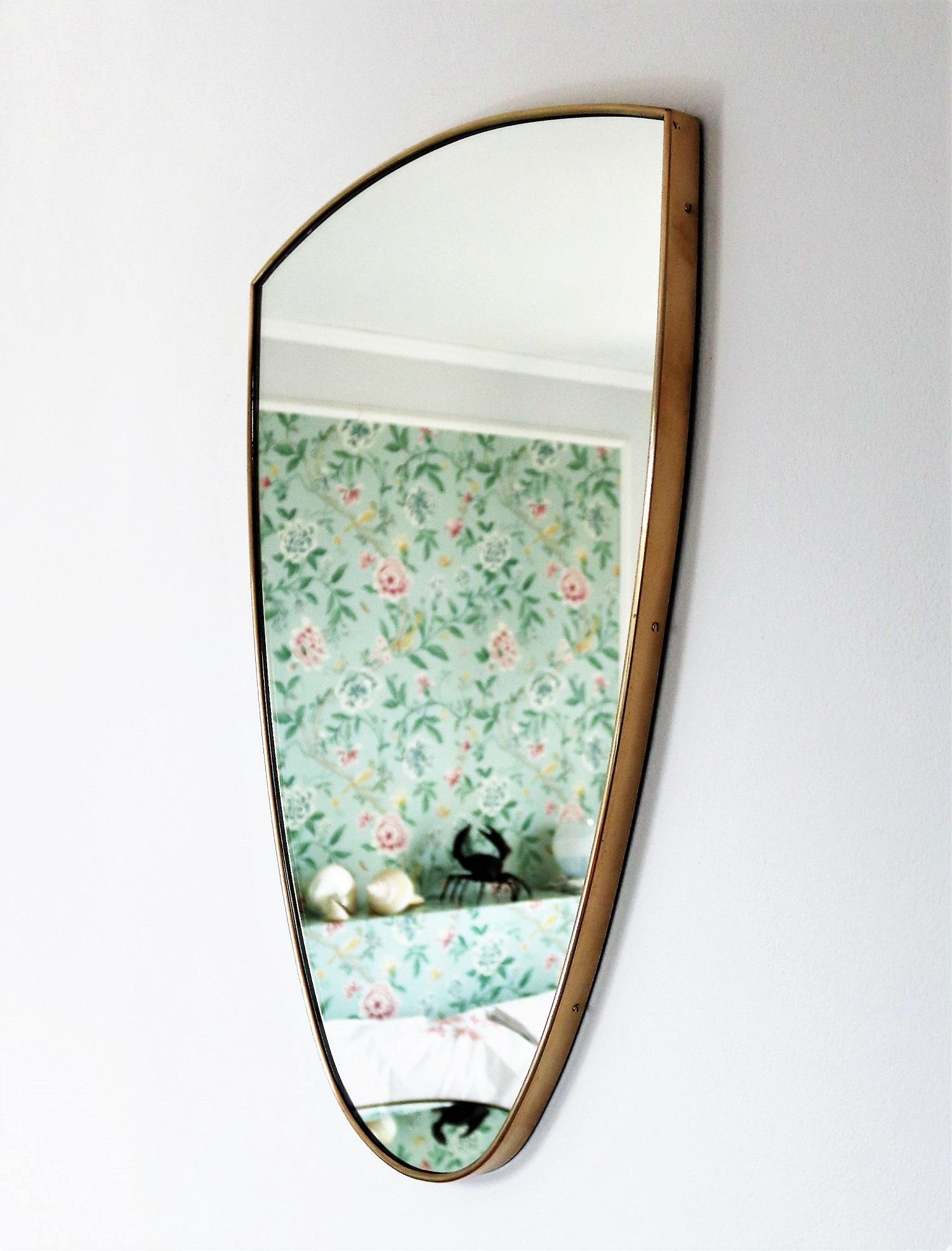 Italian Midcentury Wall Mirror with Brass Frame, 1950s 4