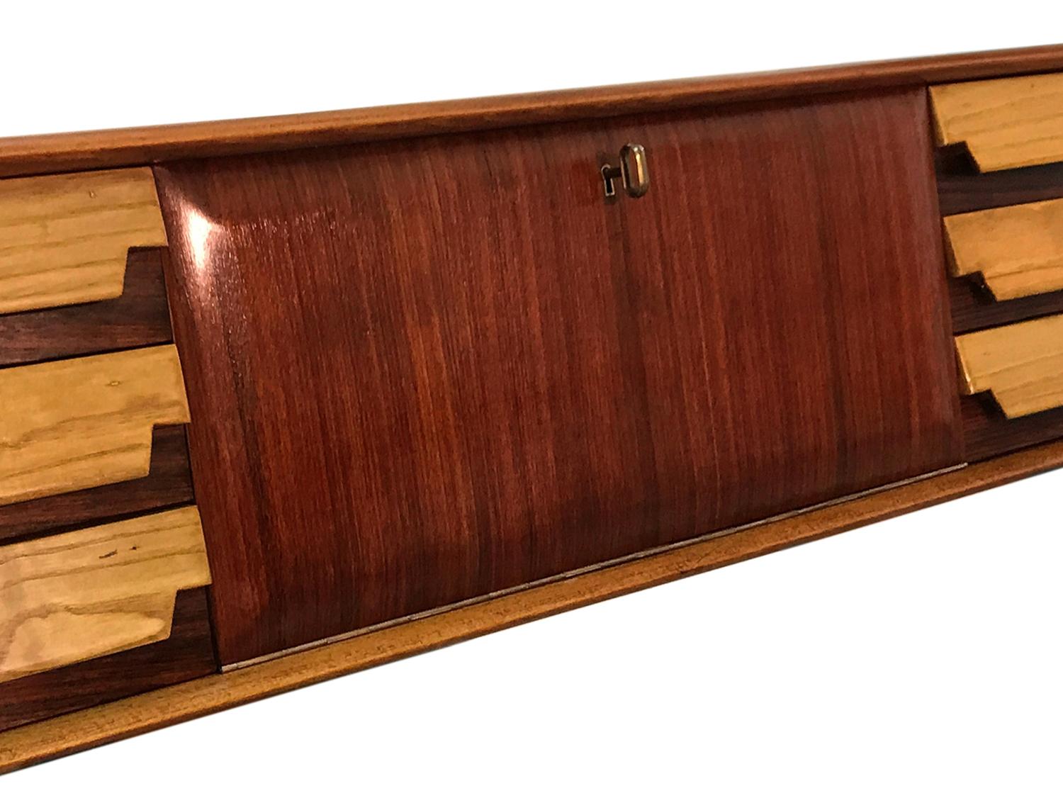 Italian Mid-Century Wall Mounted Sideboard with Drawers by Vittorio Dassi, 1950s 7