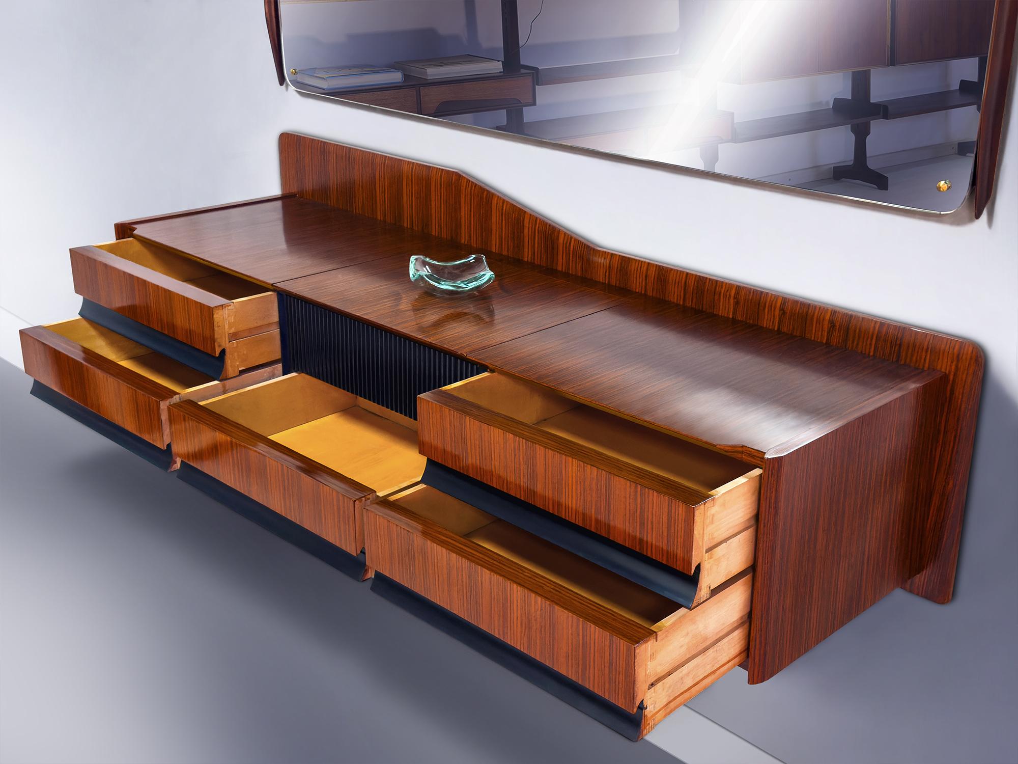 Italienisches wandmontiertes Sideboard mit Spiegel von Vittorio Dassi, 1950er Jahre im Angebot 1
