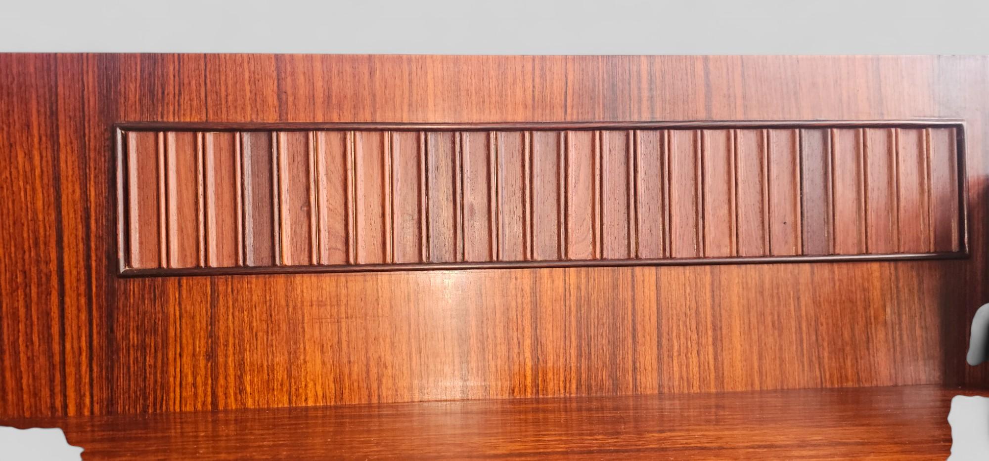 Italian Mid-Century Wall Sideboard or Cabinet Bar attributed to Vittorio Dassi For Sale 3