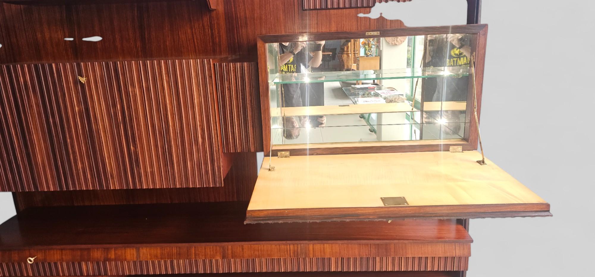 Italian Mid-Century Wall Sideboard or Cabinet Bar attributed to Vittorio Dassi For Sale 1