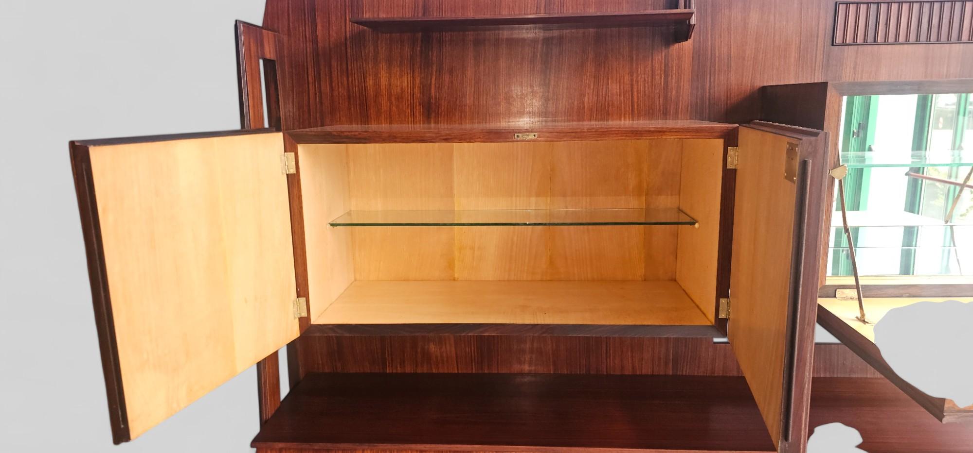 Italian Mid-Century Wall Sideboard or Cabinet Bar attributed to Vittorio Dassi For Sale 2