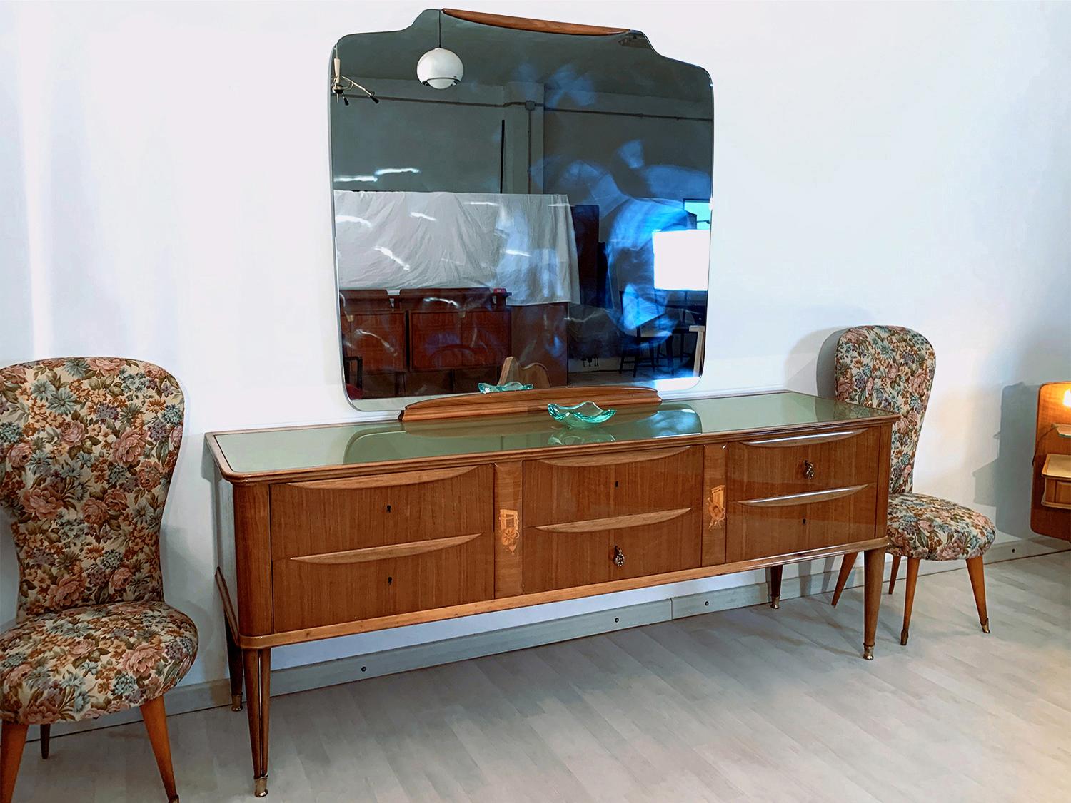 1950s dresser with mirror
