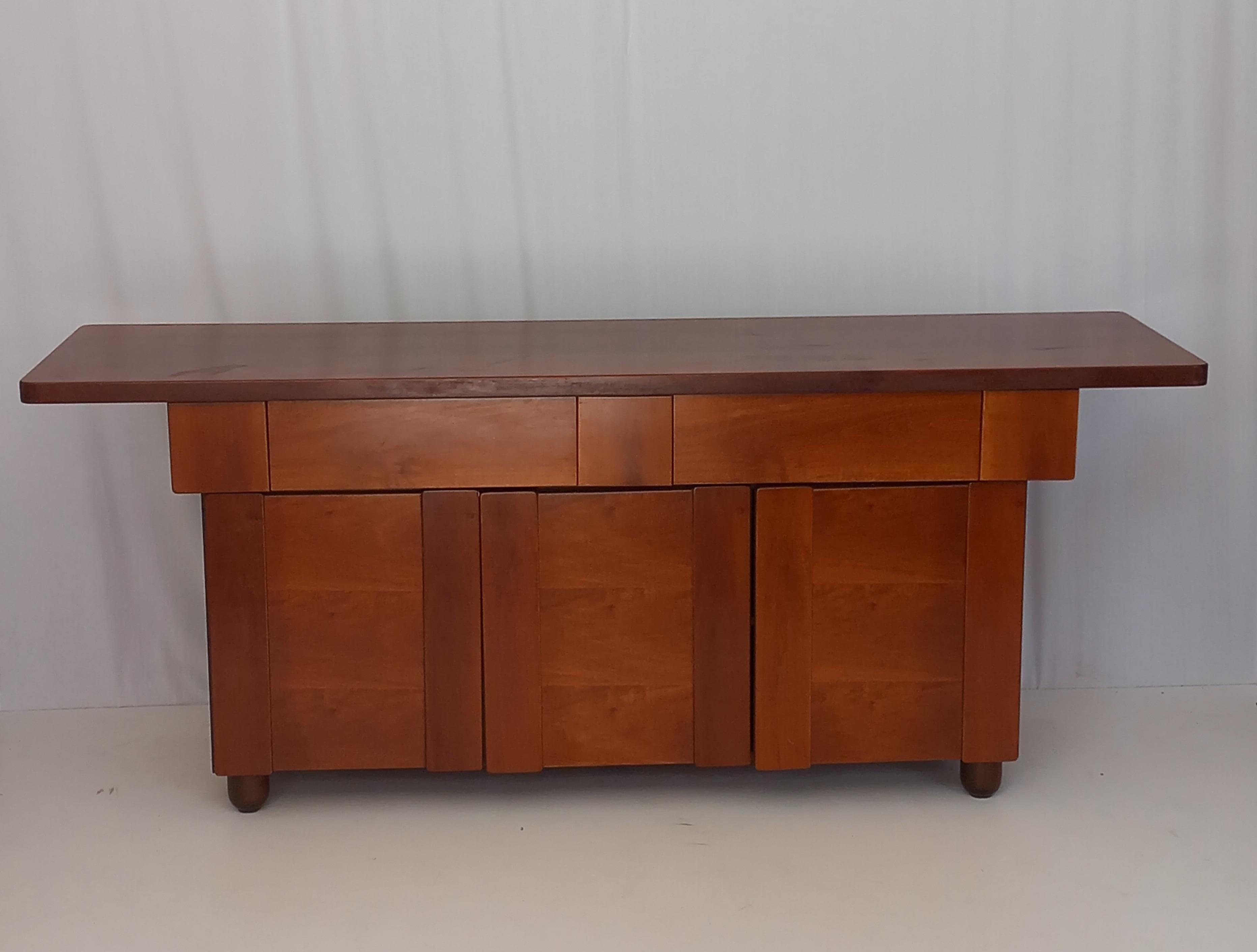 Noyer Buffet italien en noyer du milieu du siècle, 1970 en vente