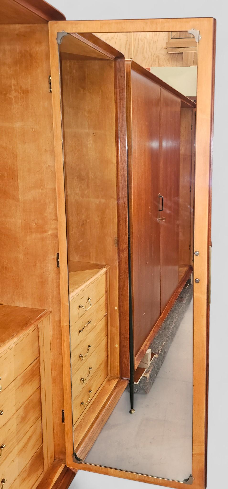 Armoire italienne du milieu du siècle en teck, designée par Silvio Cavatorta, années 1950 3