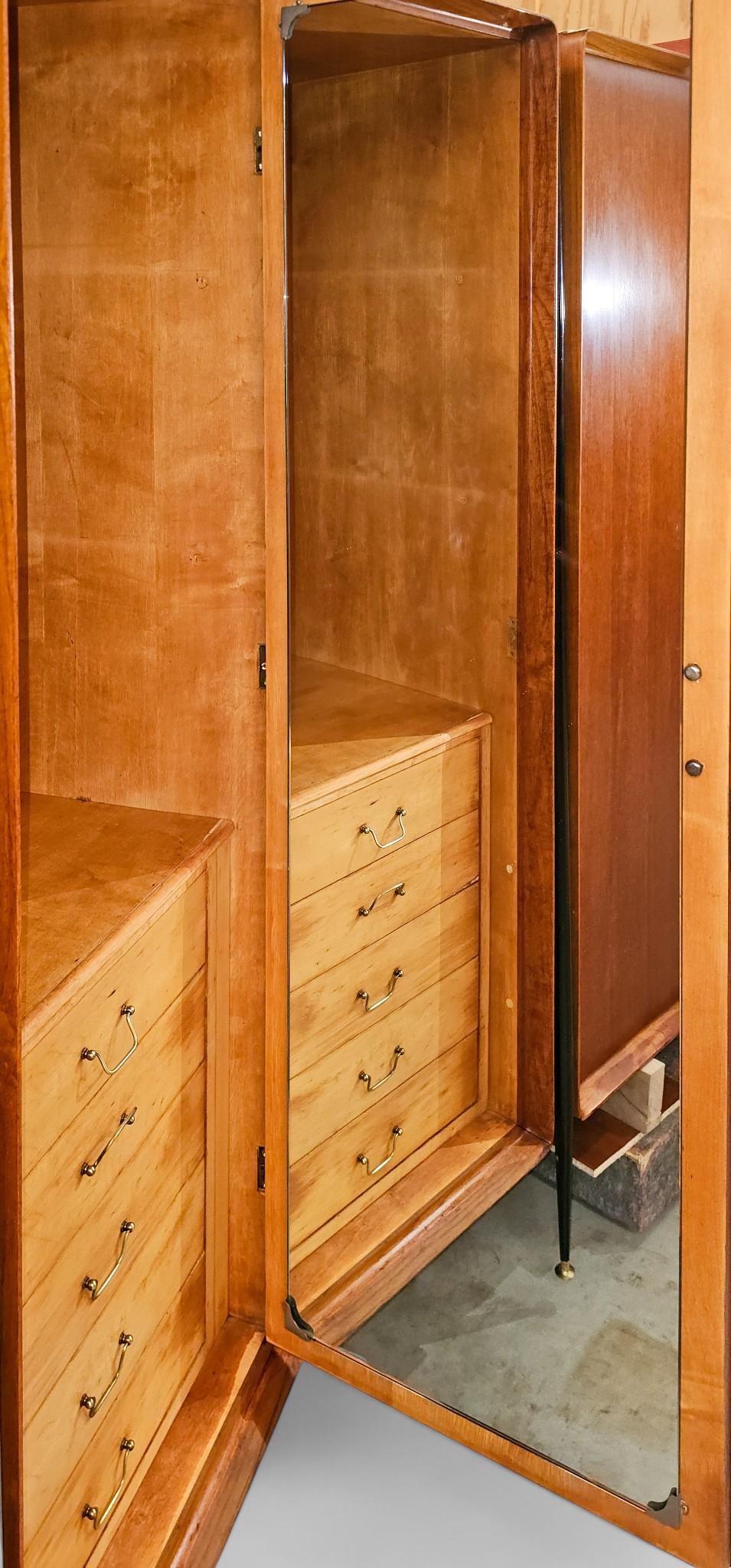 Armoire italienne du milieu du siècle en teck, designée par Silvio Cavatorta, années 1950 5