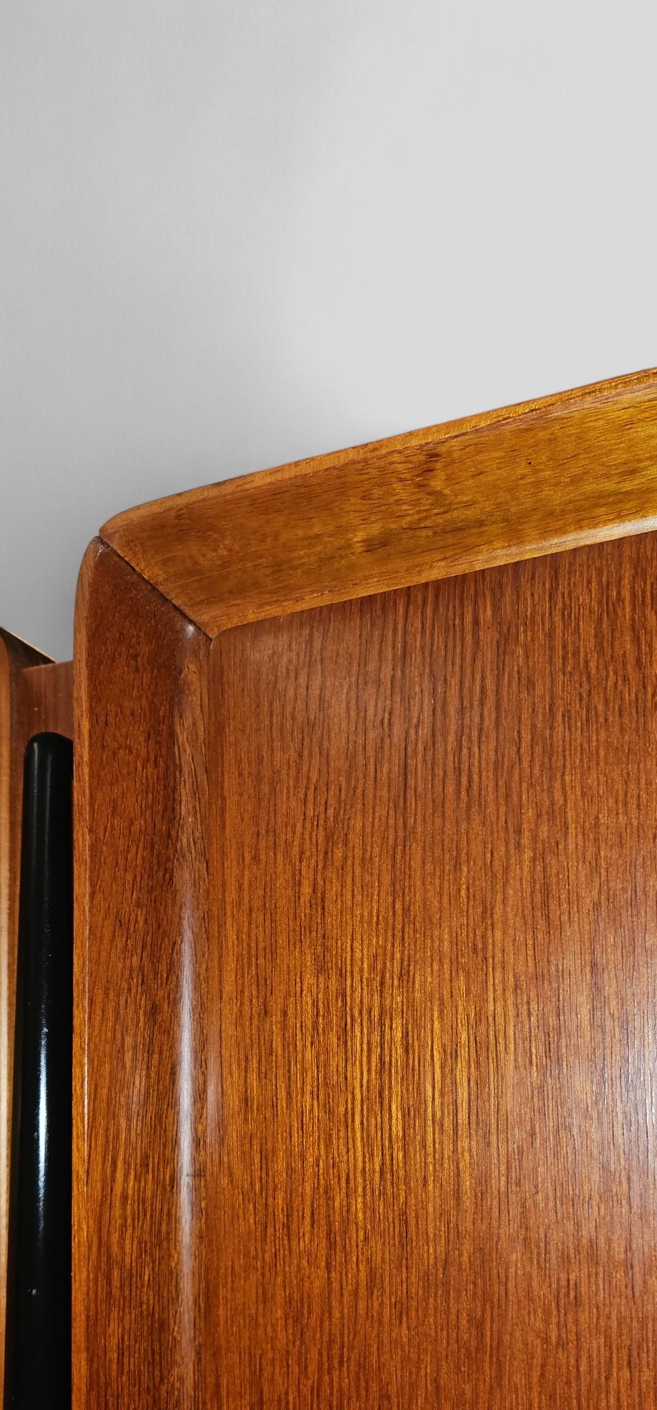 Armoire italienne du milieu du siècle en teck, designée par Silvio Cavatorta, années 1950 7