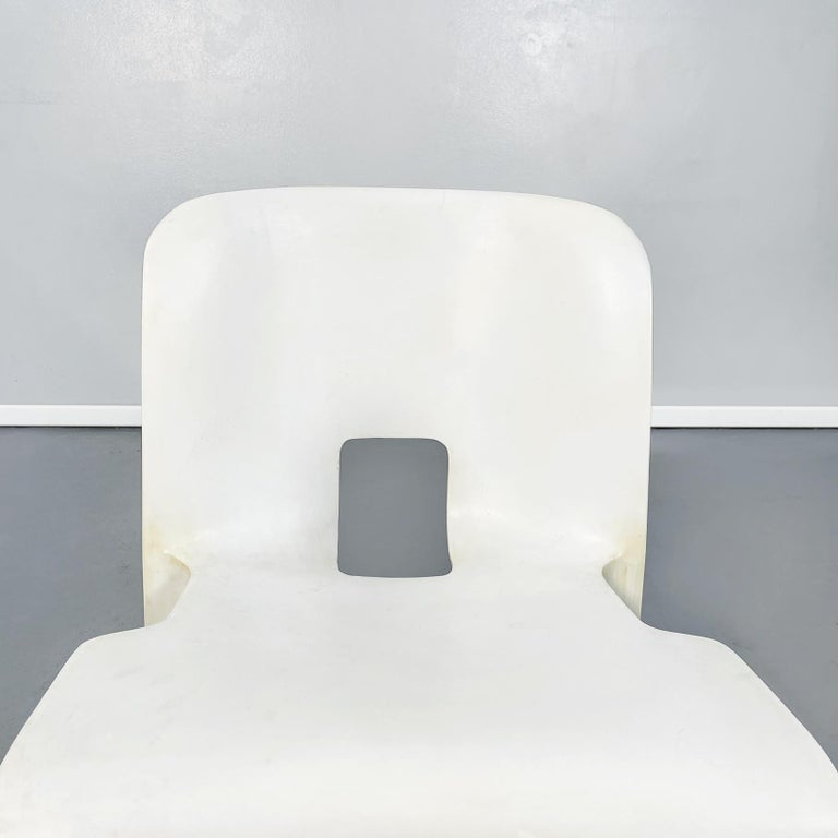 Italian Mid-Century White Absplastic Chair 860 by Joe Colombo for Kartell, 1970s For Sale 1