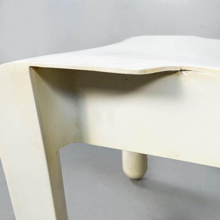 Italian Mid-Century White Absplastic Chair 860 by Joe Colombo for Kartell, 1970s For Sale 3