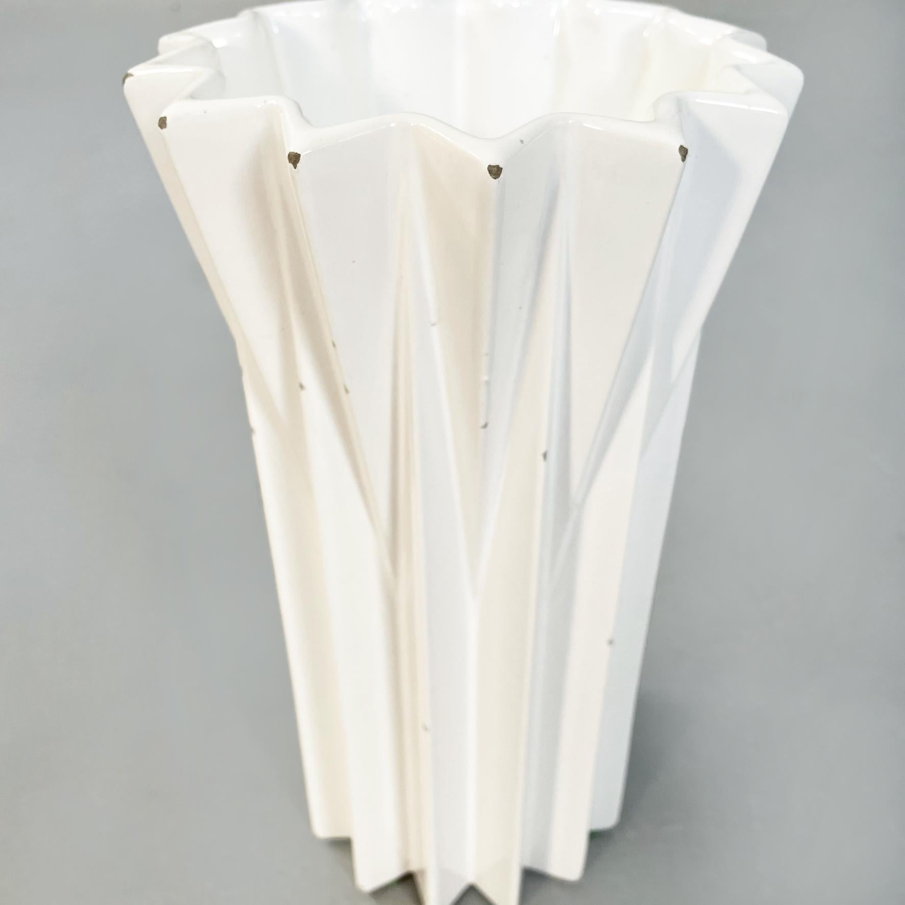 Late 20th Century Italian Mid-Century White Ceramic Spicchi Vases by Bettonica Gabbianelli, 1970 For Sale