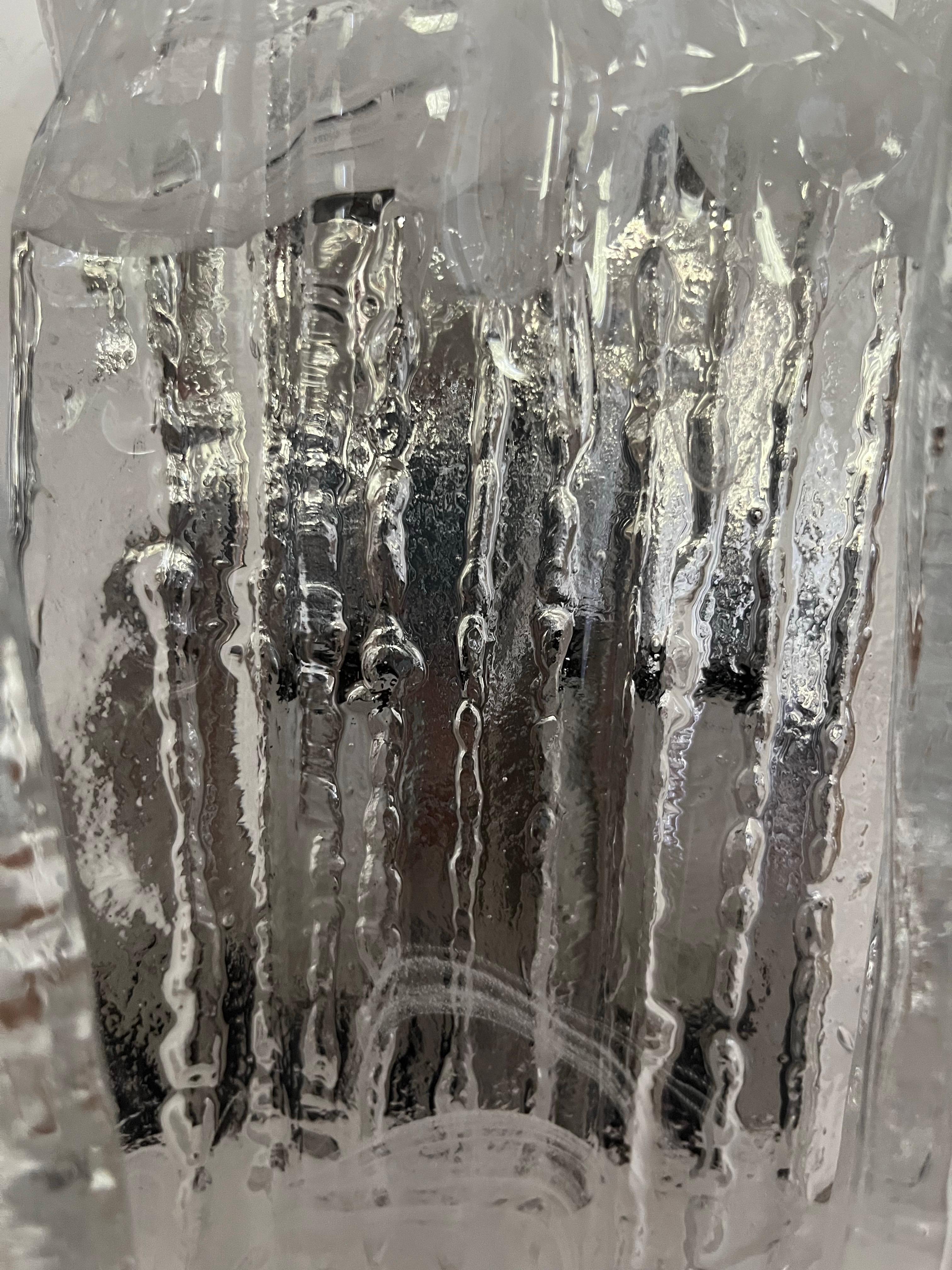 Aplique de pared italiano de mediados de siglo en cristal de Murano blanco transparente de Mazzega, años 70 en venta 1