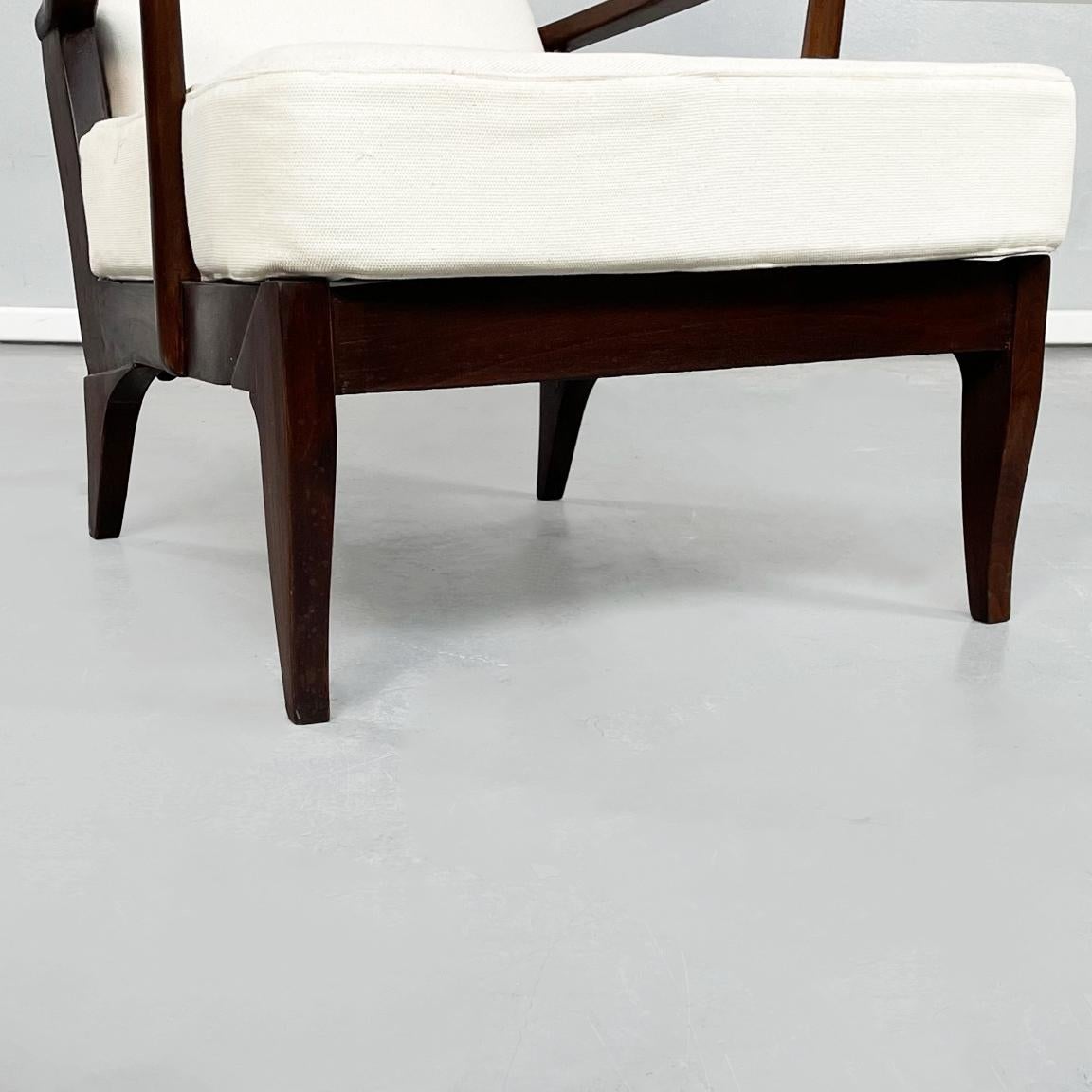 Italian Mid-Century White Fabric and Wooden Armchair by Paolo Buffa, 1950s For Sale 12