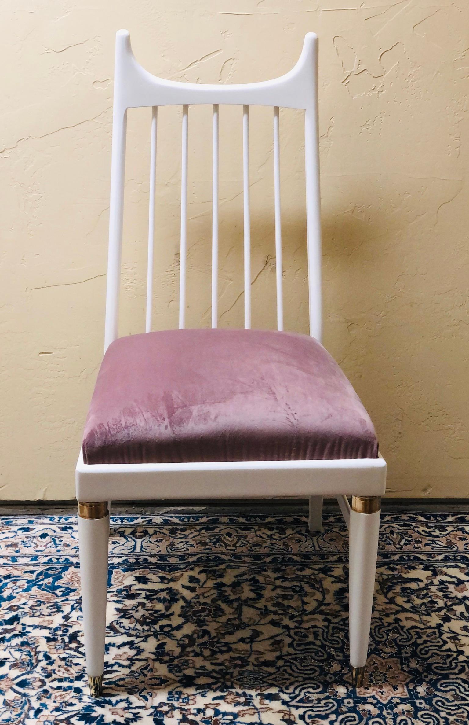 Beautiful elegant freshly restored single chair, in semigloss white lacquer finish with polished brass accents and beautiful millennial pink velvet with spring cushions nice and solid, we have more available unfinished.