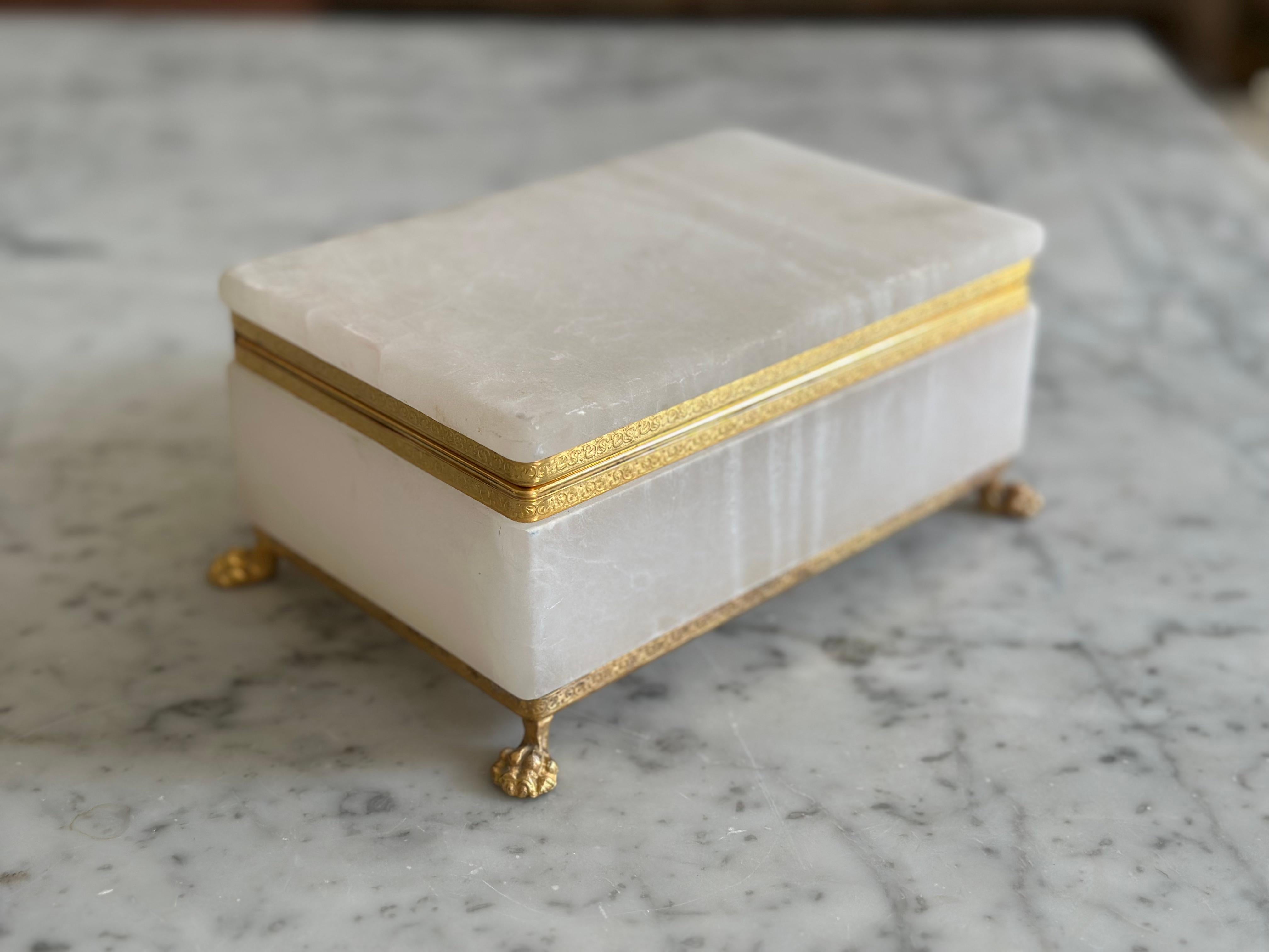 Mid-20th Century Italian Mid-Century White Marble Jewelry Box with Gilt Metal Mounts For Sale