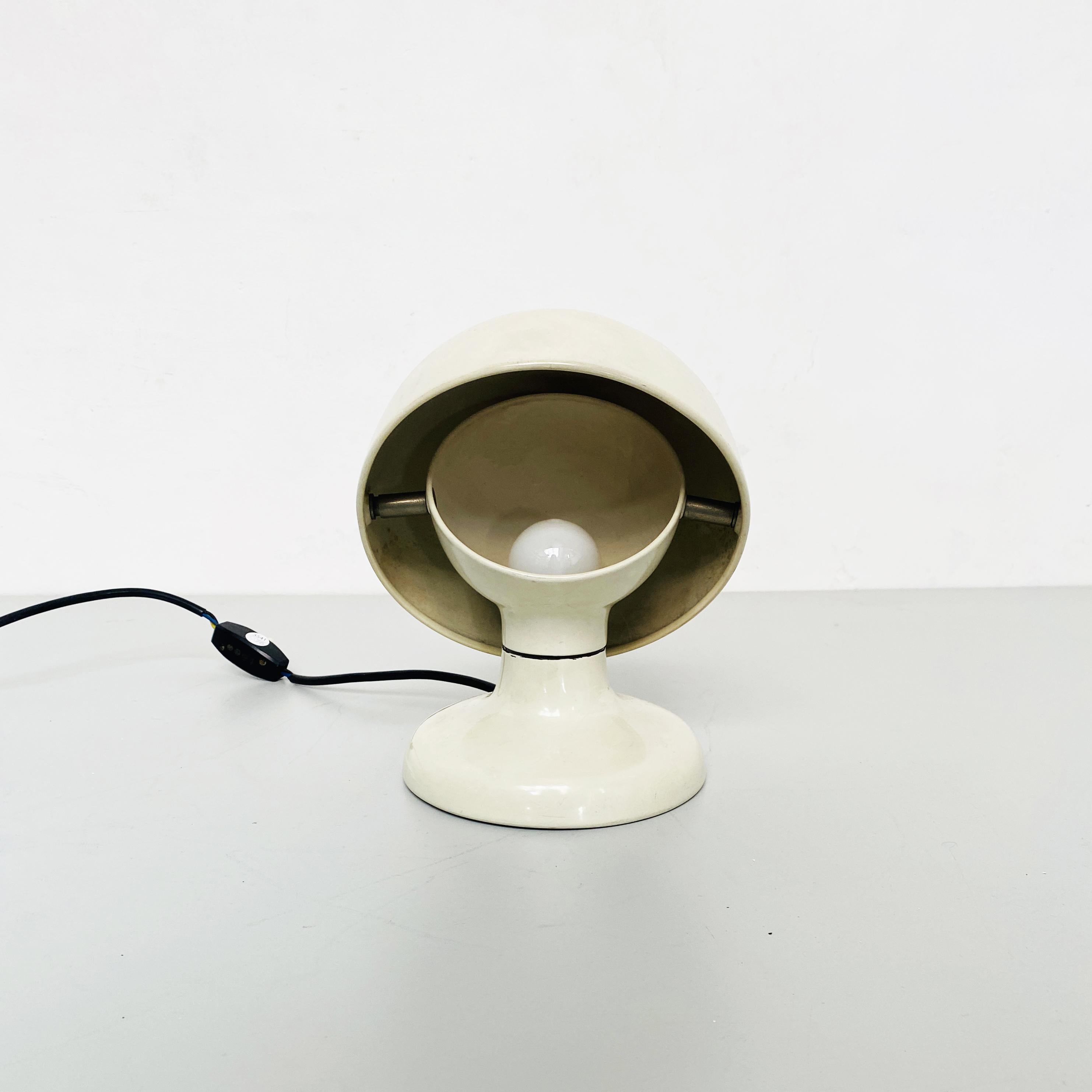 Mid-Century Modern Italian Mid-Century White Metal Jucker Table Lamp by Tobia Scarpa for Flos, 1963 For Sale