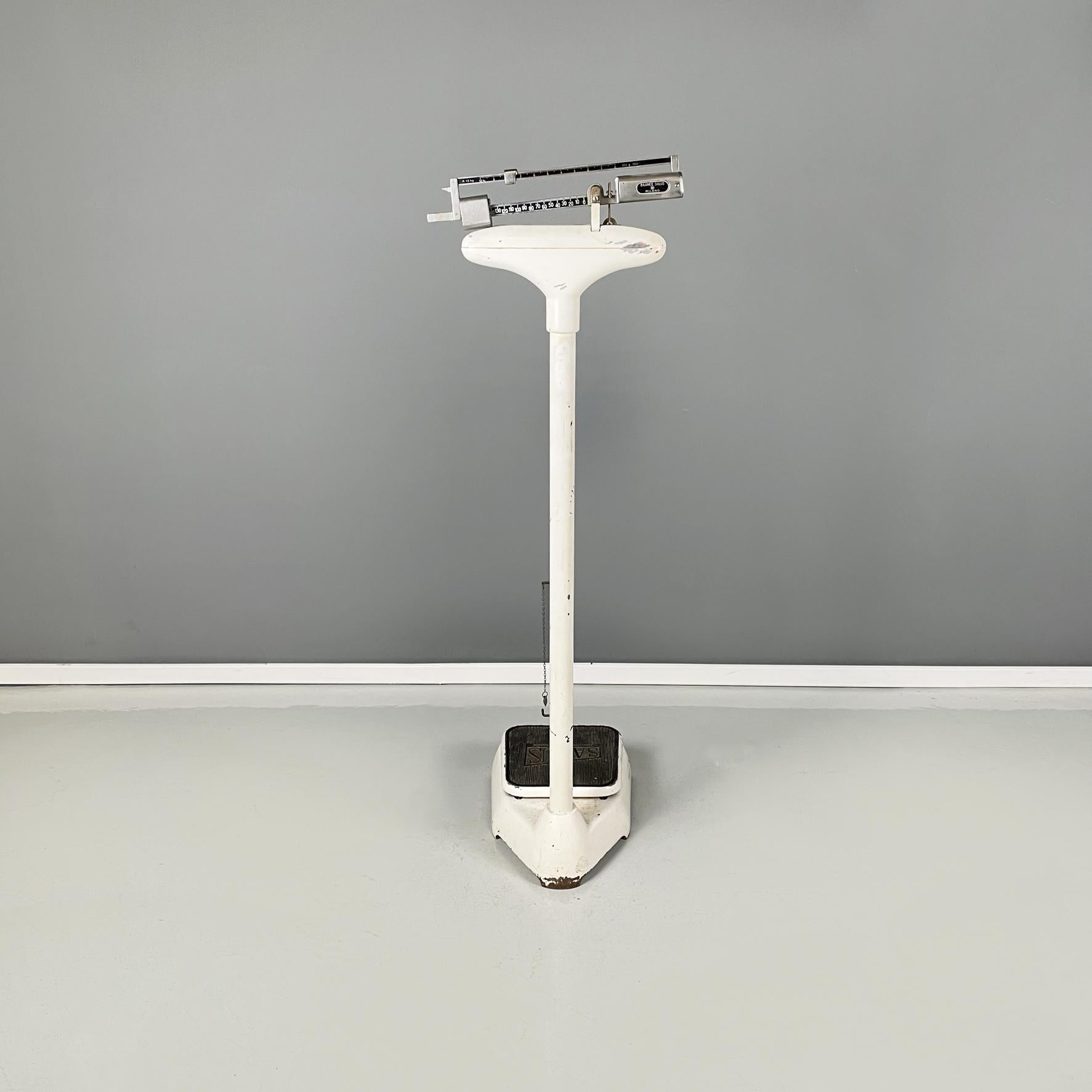 Mid-Century Modern Italian Mid-Century White Metal Vertical Medical Scale by Salus, 1960s For Sale