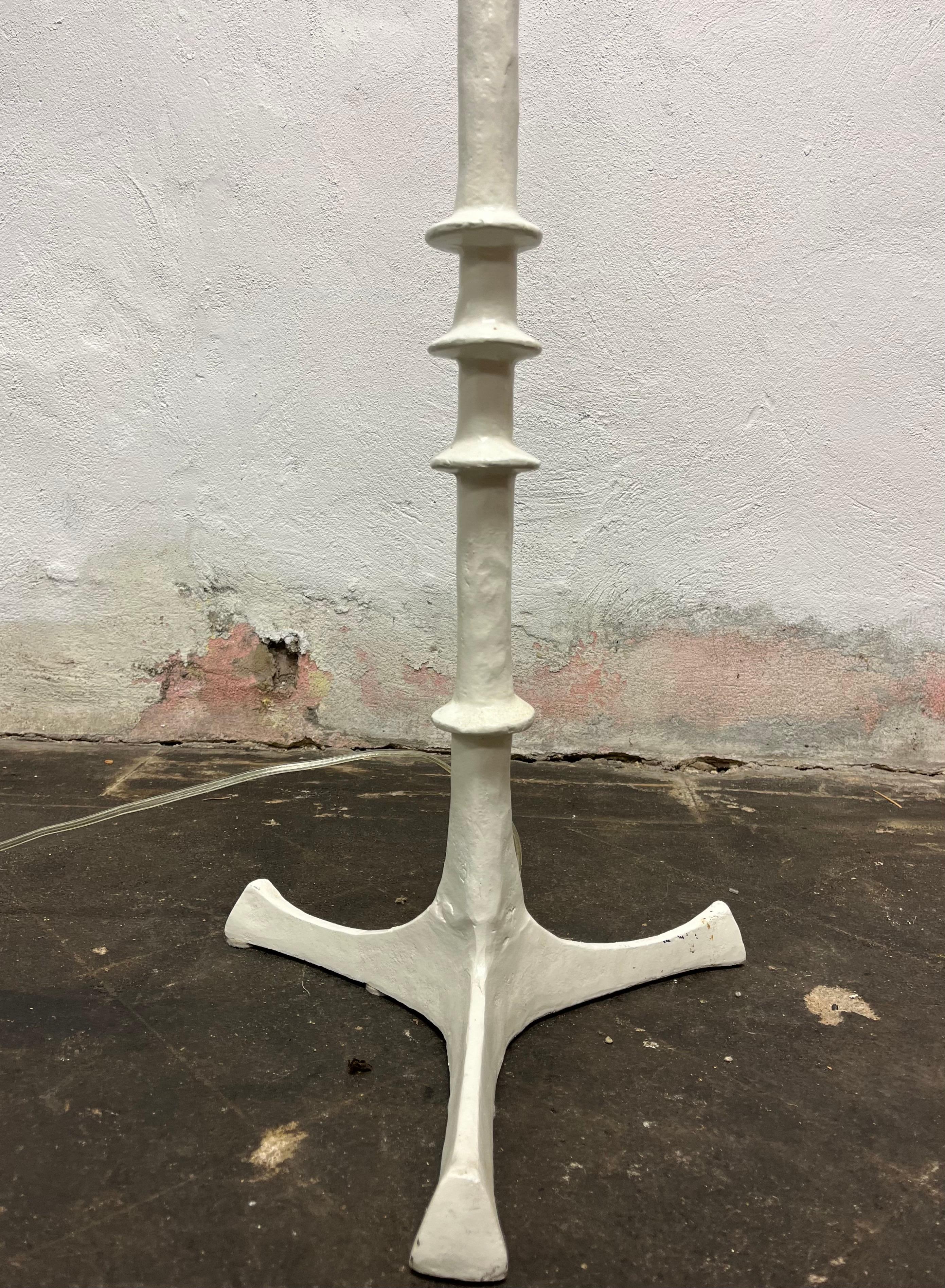 20ième siècle Lampadaire Giacometti style en vente