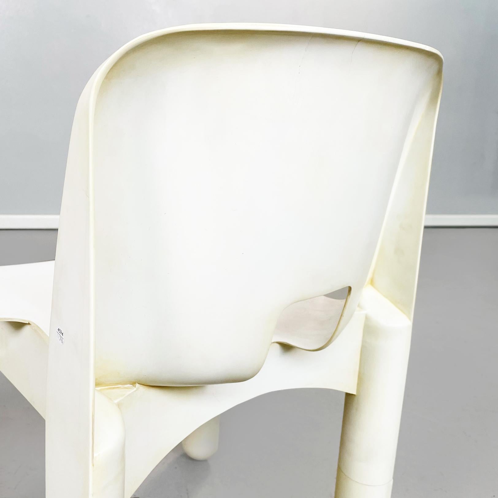 Chaises italiennes en plastique blanc du milieu du siècle 860 de Joe Colombo pour Kartell, 1970 10