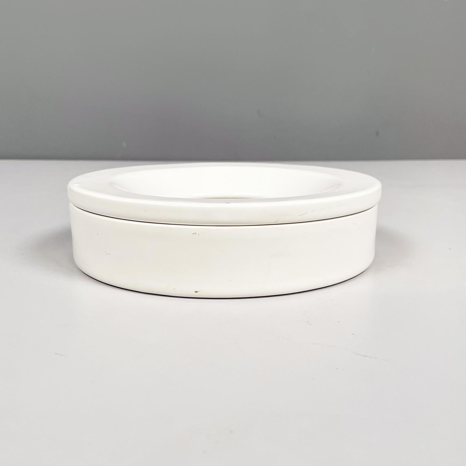 Mid-Century Modern Italian Mid-Century White Porcelain Stoneware Ashtray Mangiarotti Danese, 1970s For Sale