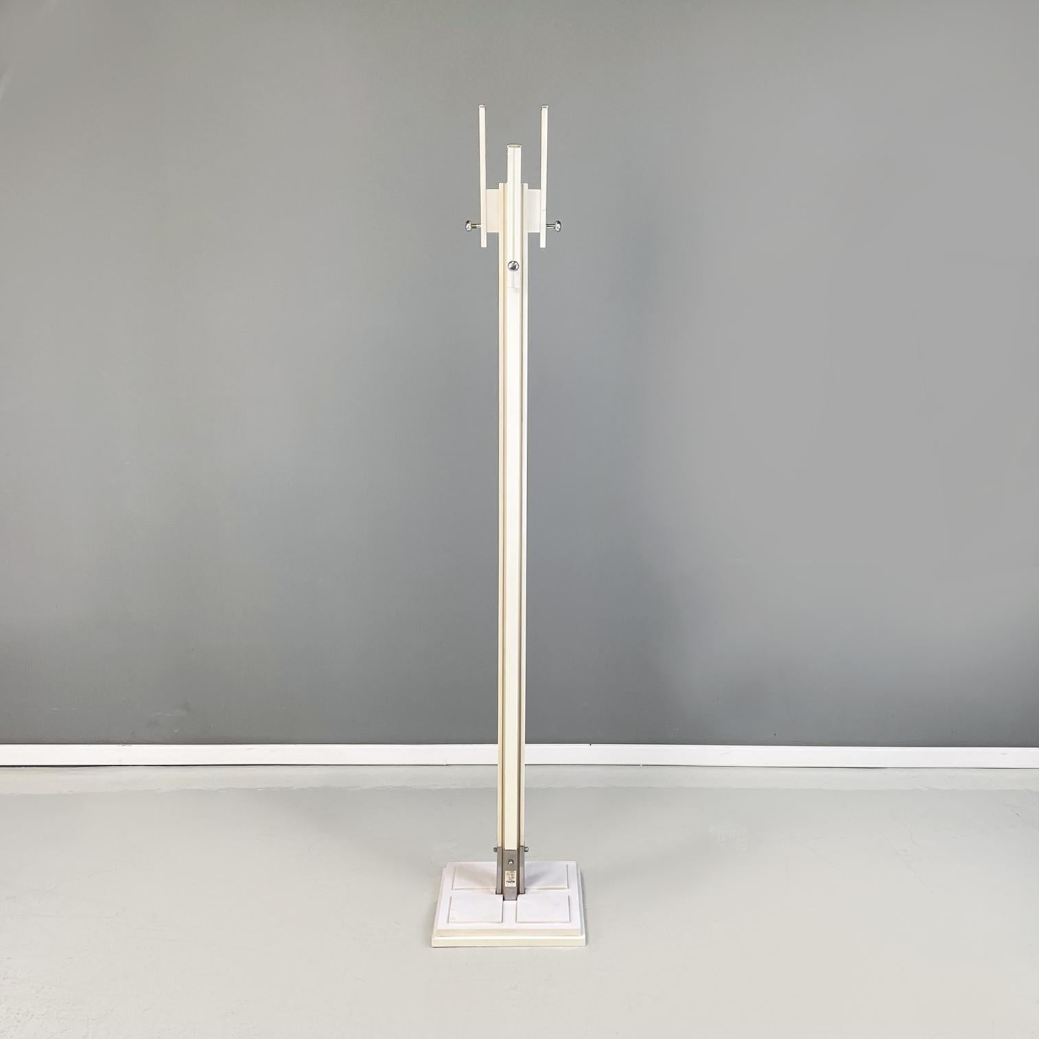 Mid-Century Modern Italian Midcentury White Wood Metal Coat Stand by Carlo de Carli for Fiarm, 1960 For Sale