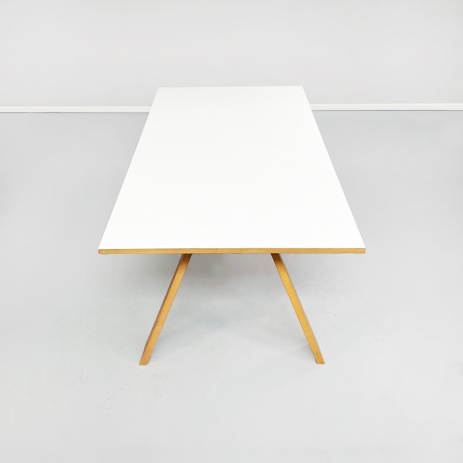 Italian Mid-Century White Wooden Work Table by Minale Simpson for Zanotta, 1980s In Good Condition In MIlano, IT