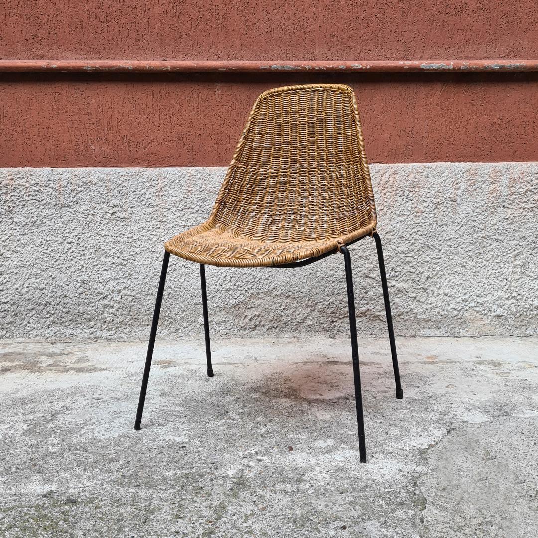 Italian midcentury wicker chairs with metal rod by Campo & Graffi, 1950s
Chairs with woven wicker seat and a thin chromed structure, one with armrests.
Excellent condition, restored.
Measures: 45 x 45 x 78 H cm.