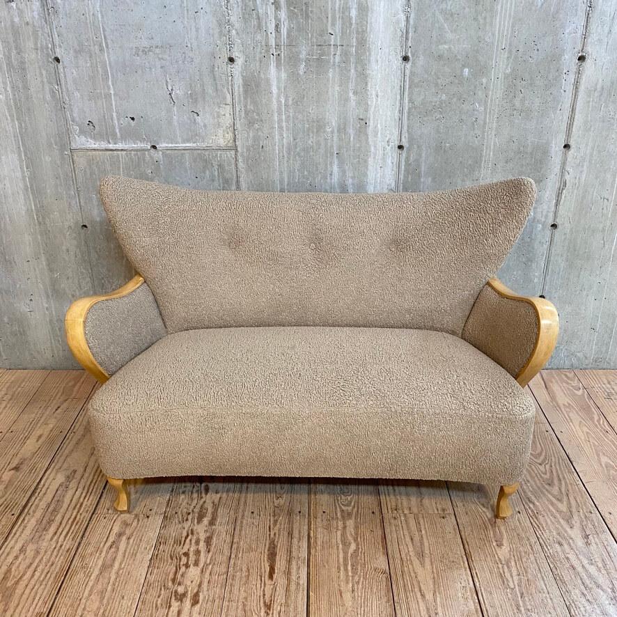 Fausse fourrure Canapé italien à dossier pivotant du milieu du siècle en vente