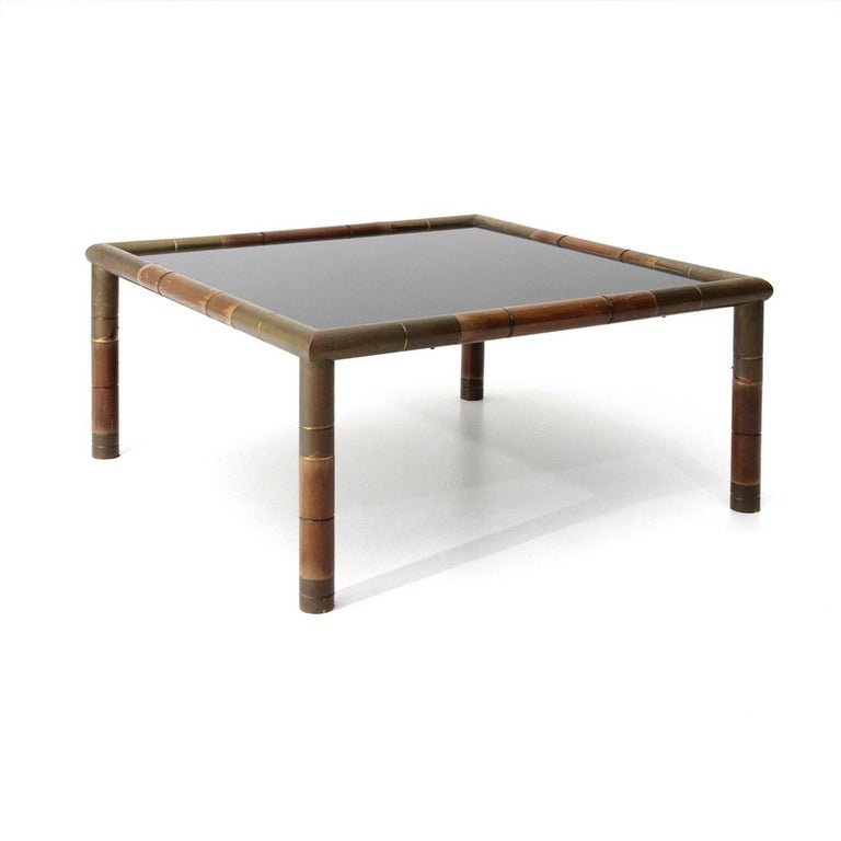 Italian Midcentury Wood and Brass Coffee Table, 1970s In Good Condition For Sale In Savona, IT