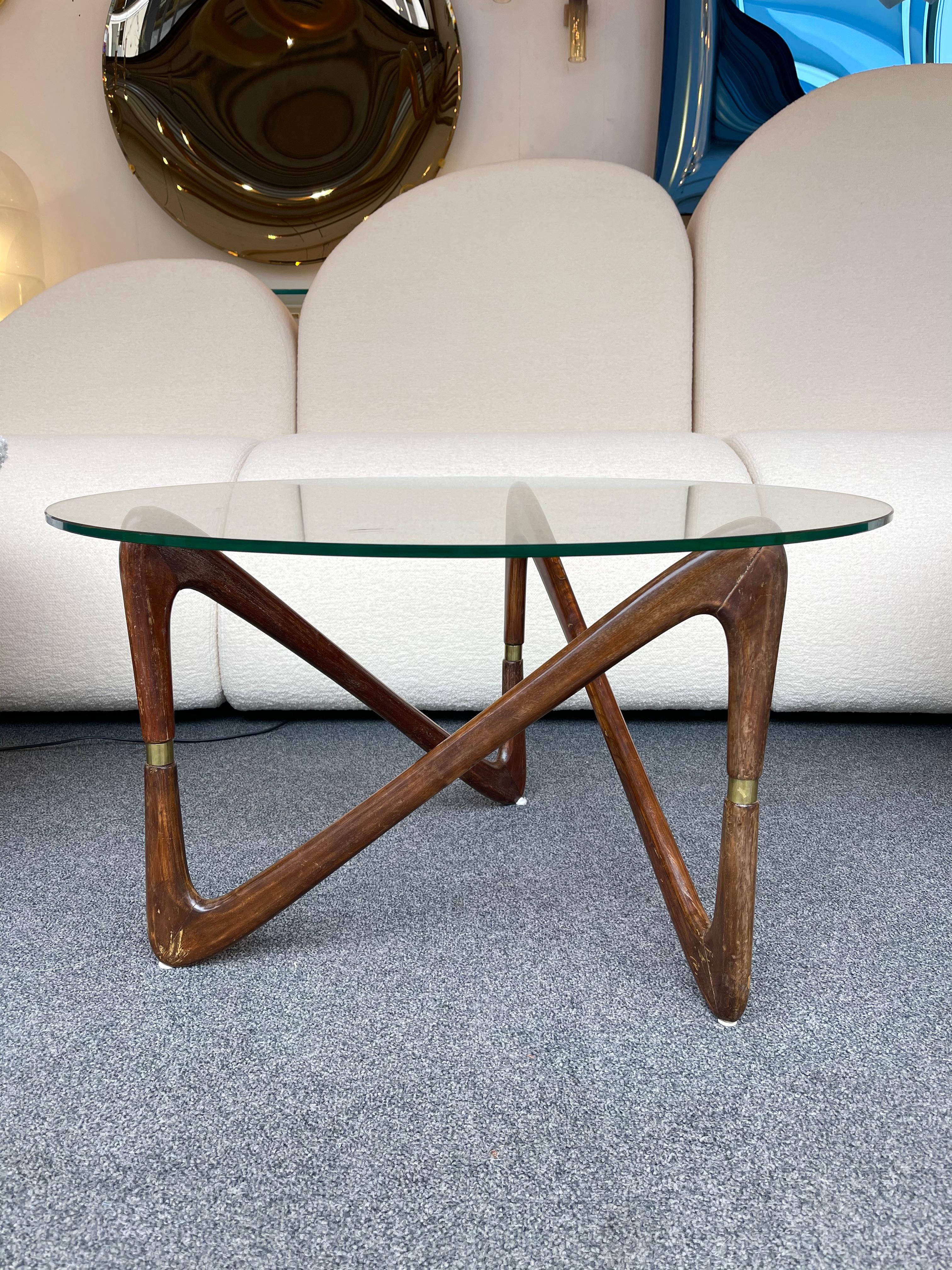 Italian Mid Century Wood and Brass Coffee Table, Italy, 1950s 4