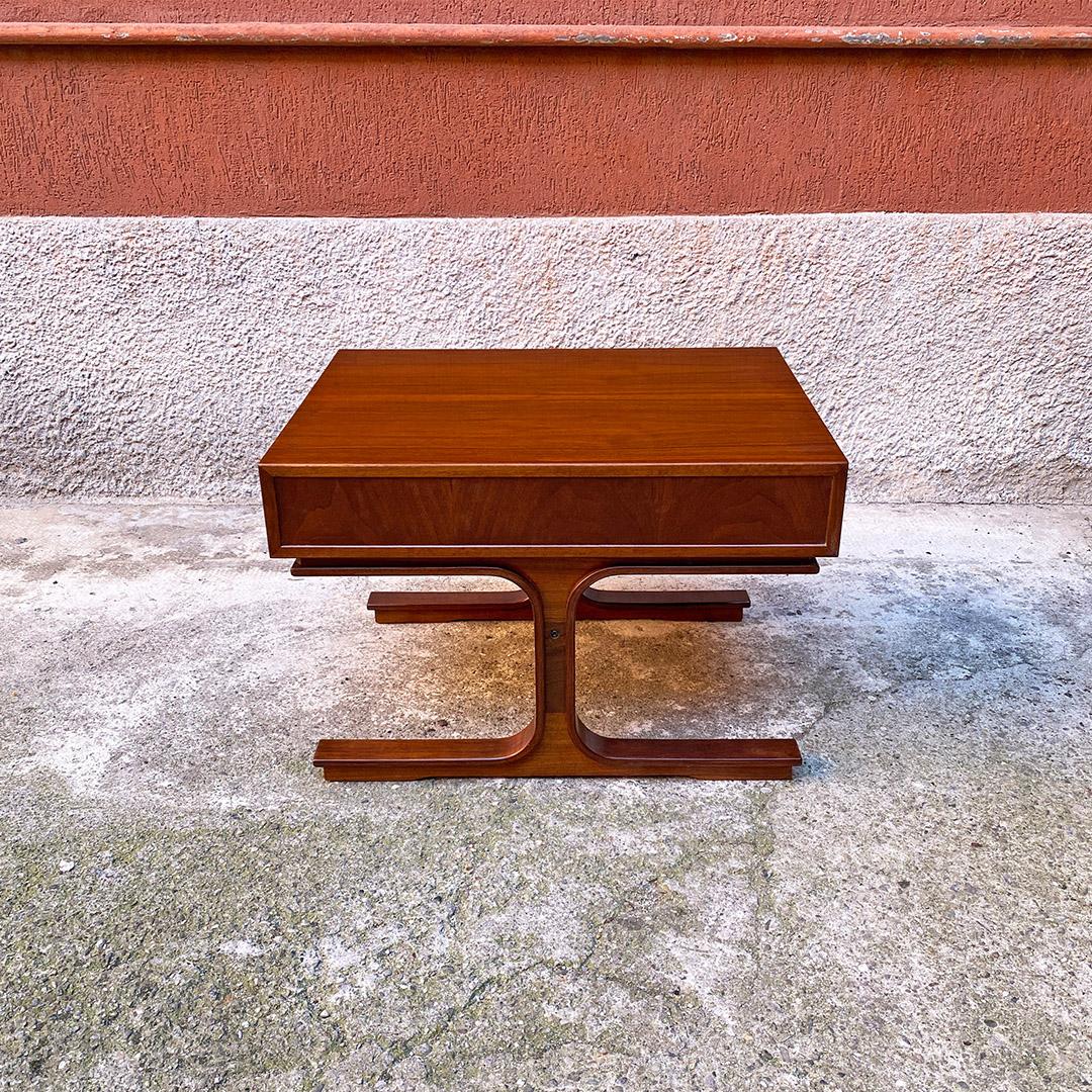 Italian Mid Century Wood Bedside or Coffee Tables, G. Frattini for Bernini, 1957 6