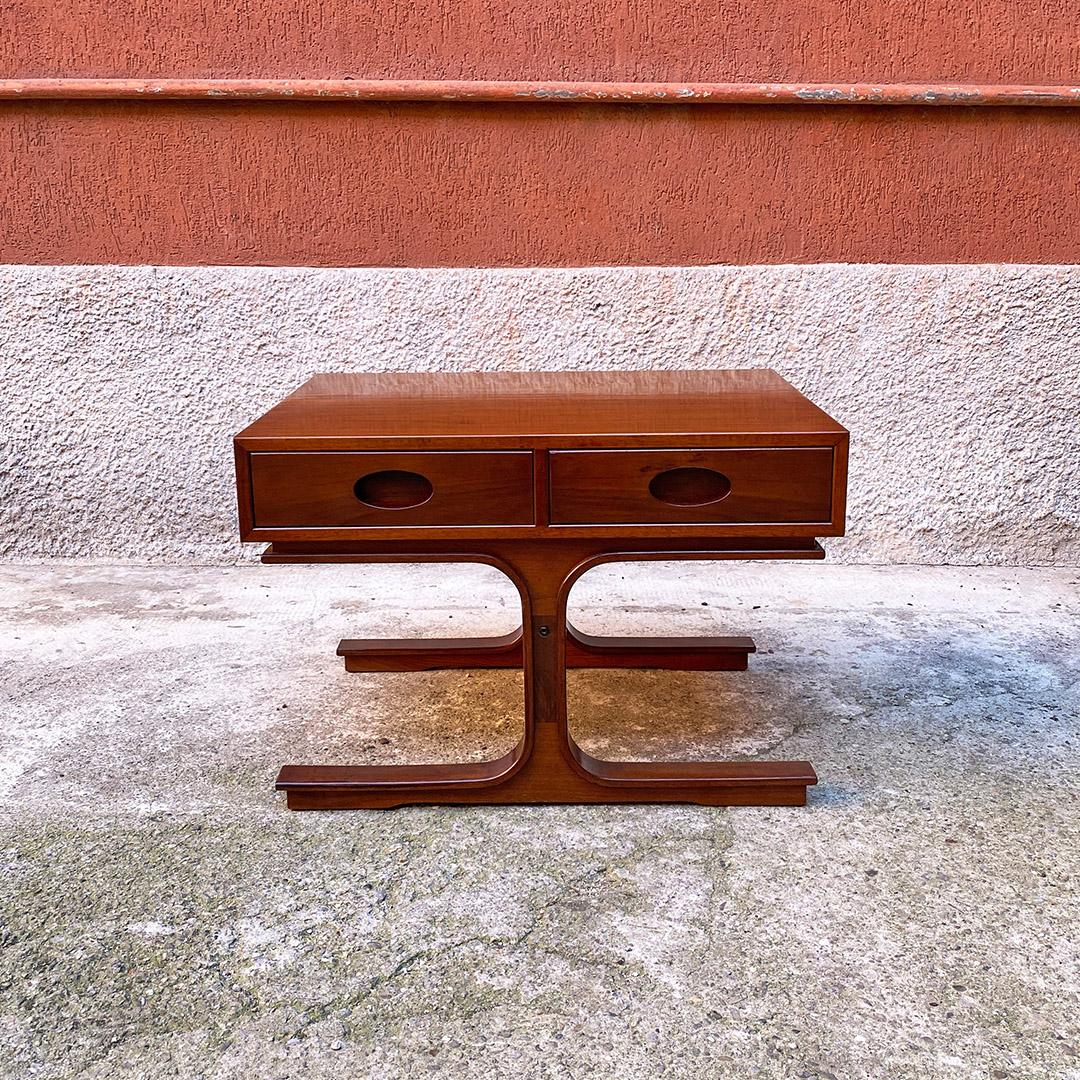 Italian Mid Century Wood Bedside or Coffee Tables, G. Frattini for Bernini, 1957 3
