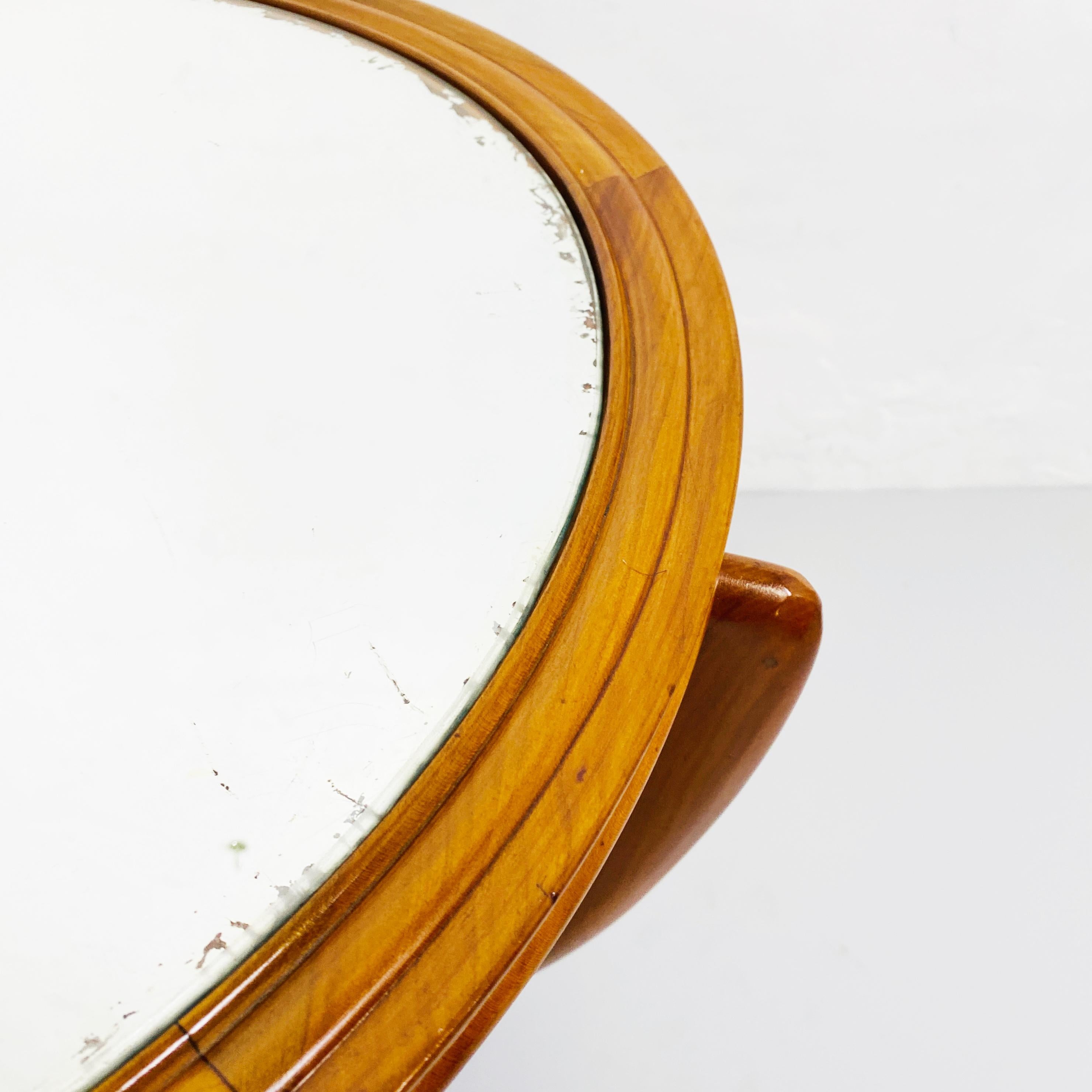 Italienischer runder Holztisch mit Spiegel aus der Mitte des Jahrhunderts, 1950er Jahre im Angebot 1