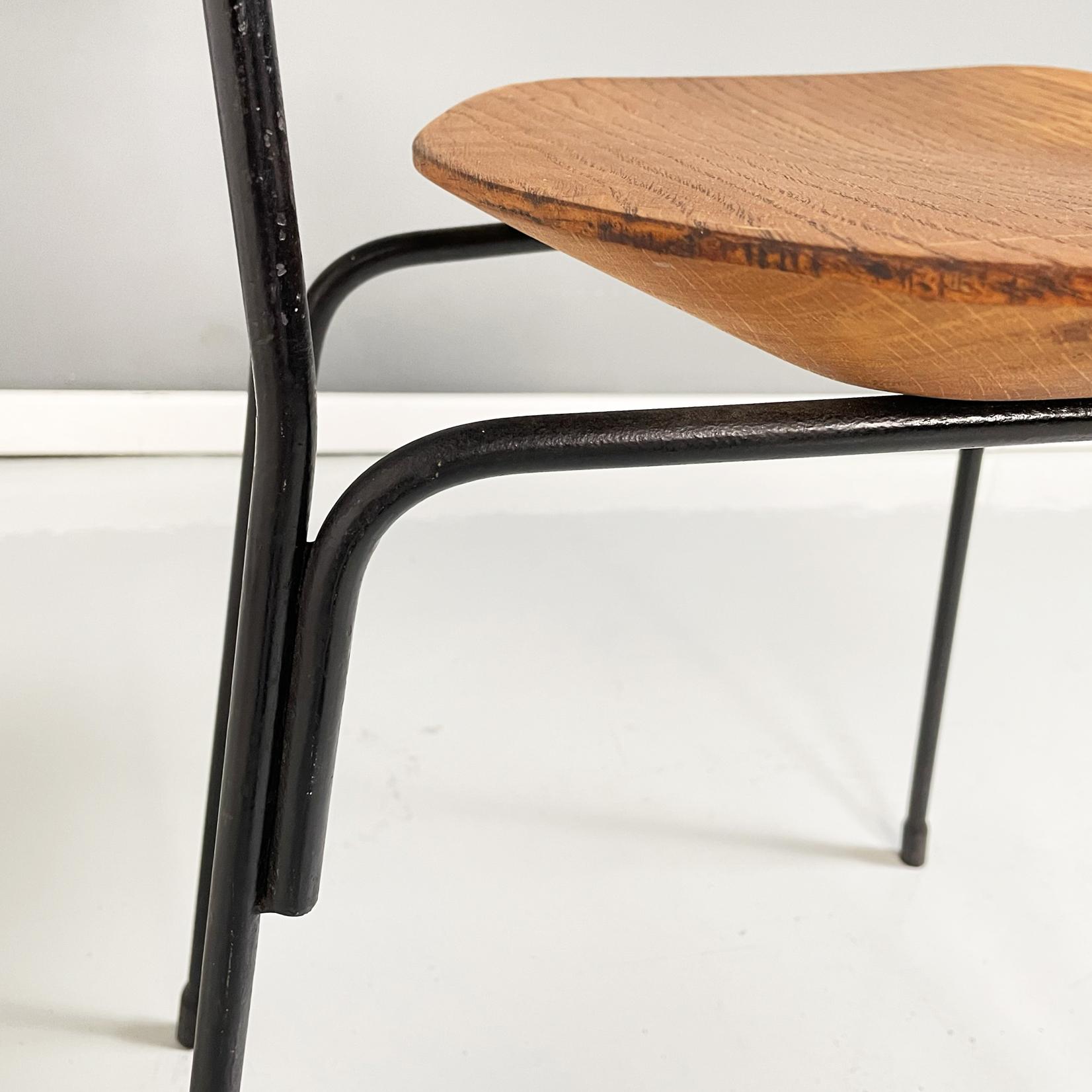 Italian Mid-Century Wooden and Black Enamelled Metal Rod Chair, 1950s For Sale 4