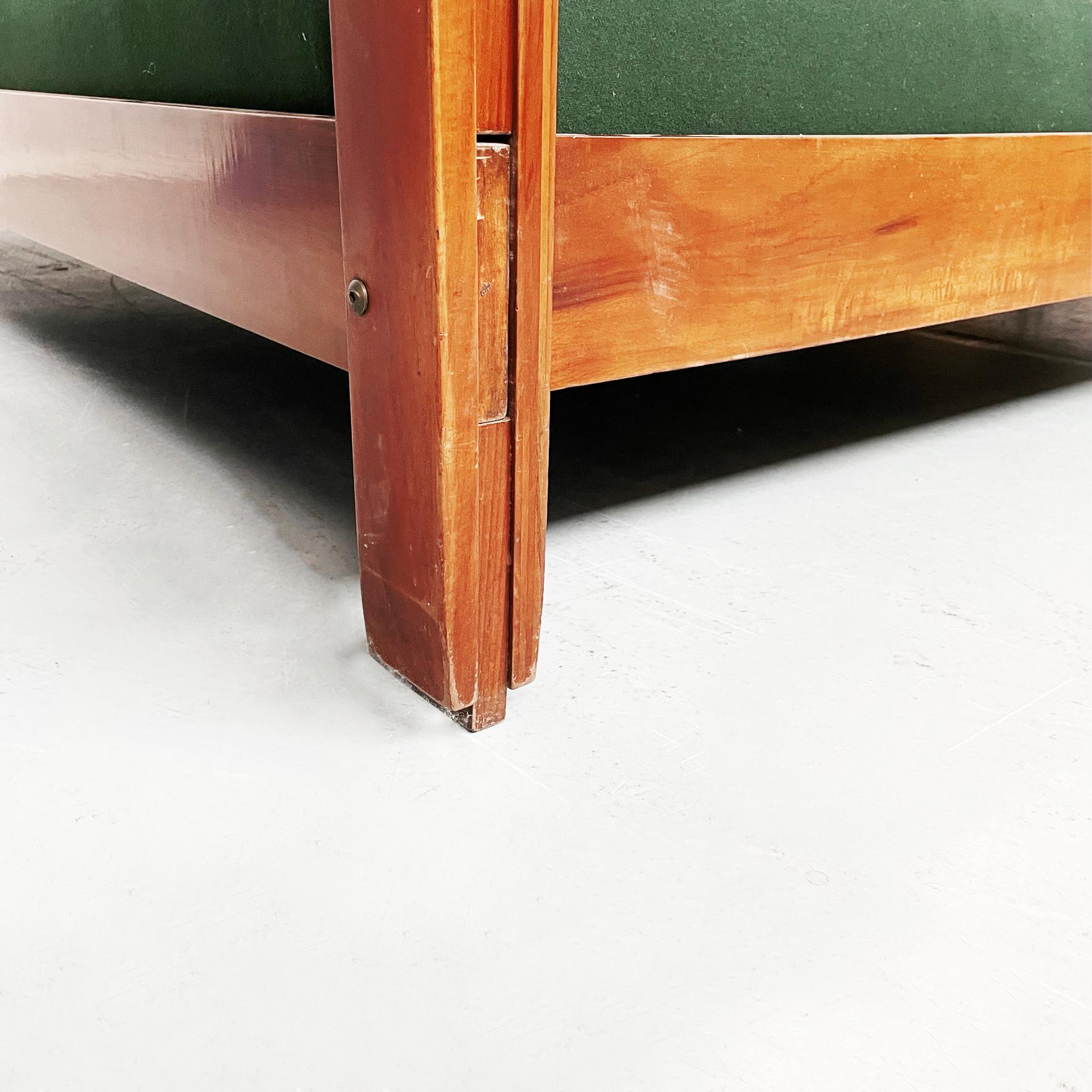 Italienisches Doppelbett aus Holz und grünem Stoff aus der Mitte des Jahrhunderts L12 von Fulvio Raboni, 1959 im Angebot 13