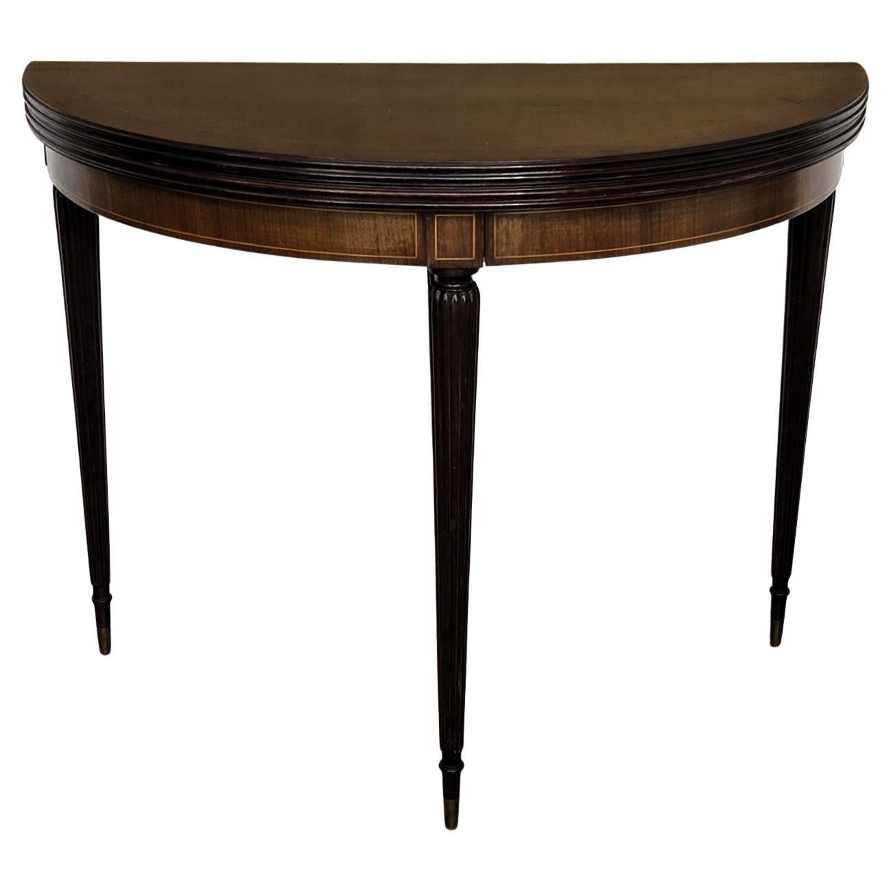 Consola de madera italiana de mediados de siglo Demi-lune plegable Mesa de juego de comedor en venta
