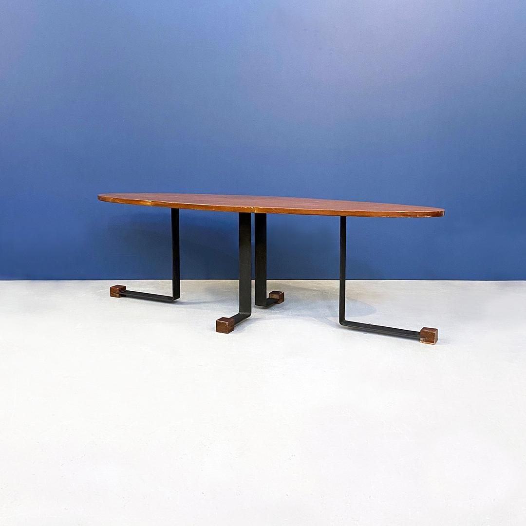 Italian Mid-Century Wooden Elliptical Coffee Table by I. Ponte San Pietro, 1960s In Good Condition For Sale In MIlano, IT