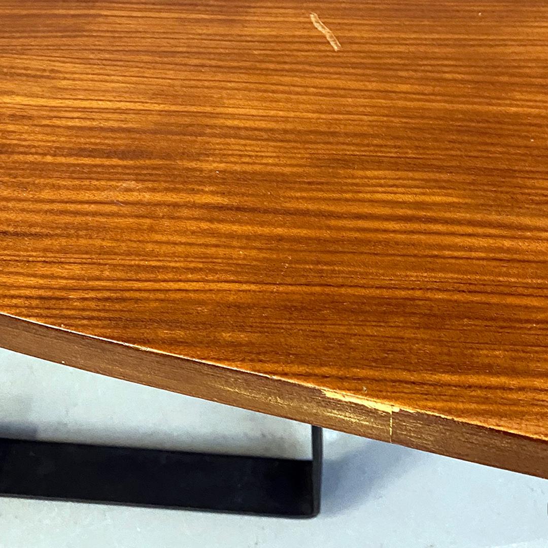 Table basse elliptique italienne en bois du milieu du siècle dernier par I. Ponte San Pietro, années 1960 en vente 2