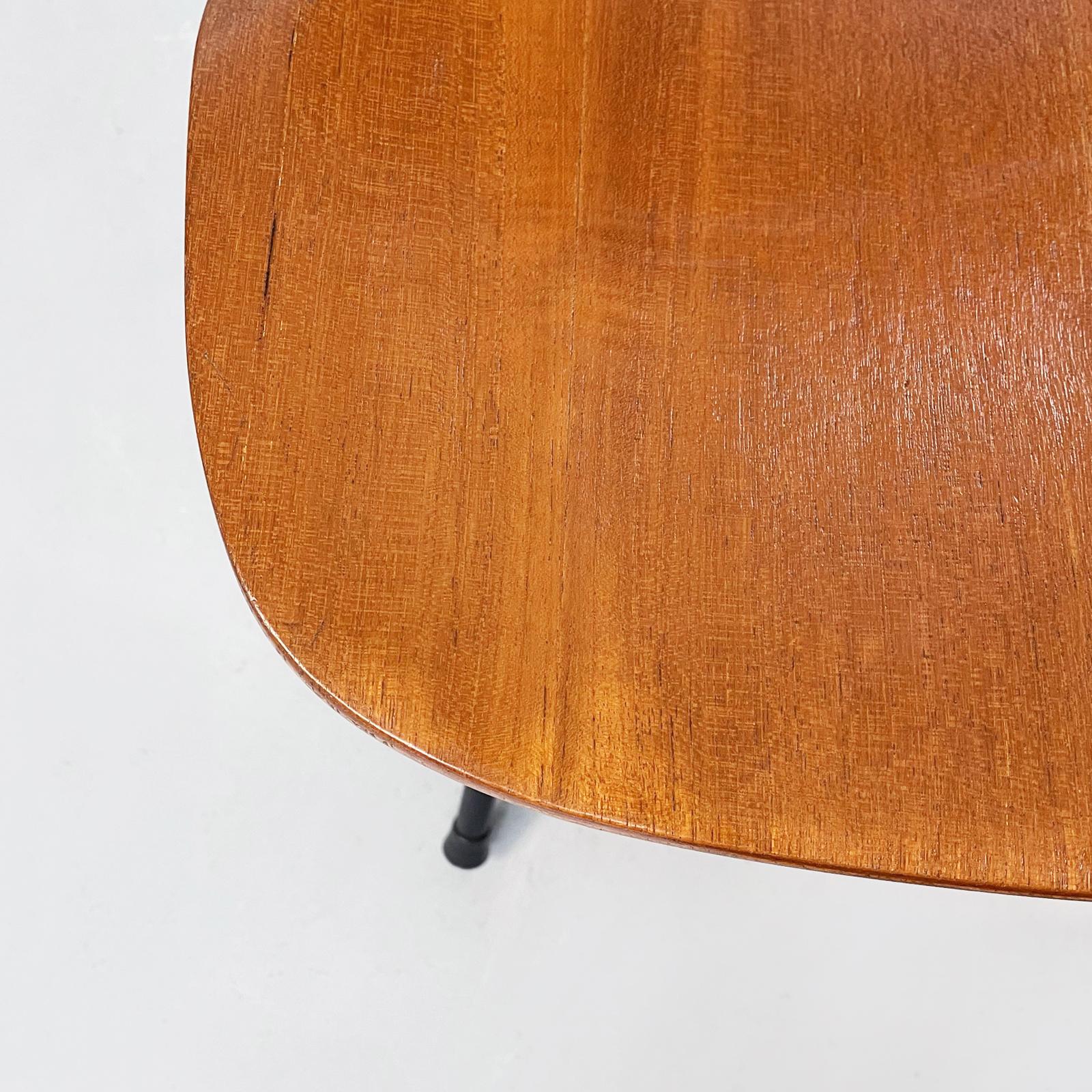 Italian Mid-Century Wooden N Black Steel S88 Chairs by Borsani for Tecno, 1955 4