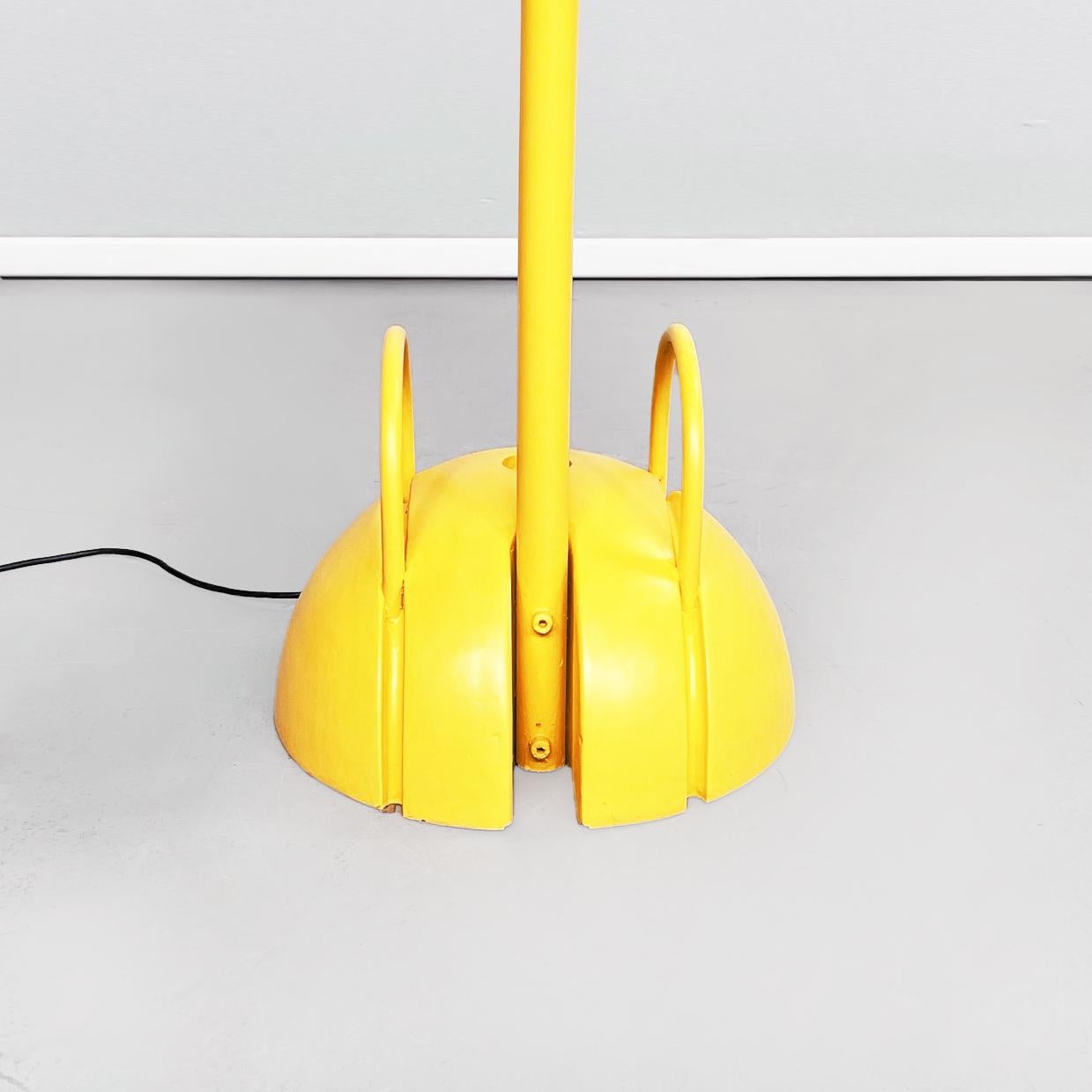 Italian Mid-Century Yellow Floor Lamp Locus Solus Gae Aulenti Poltronova, 1960s 10