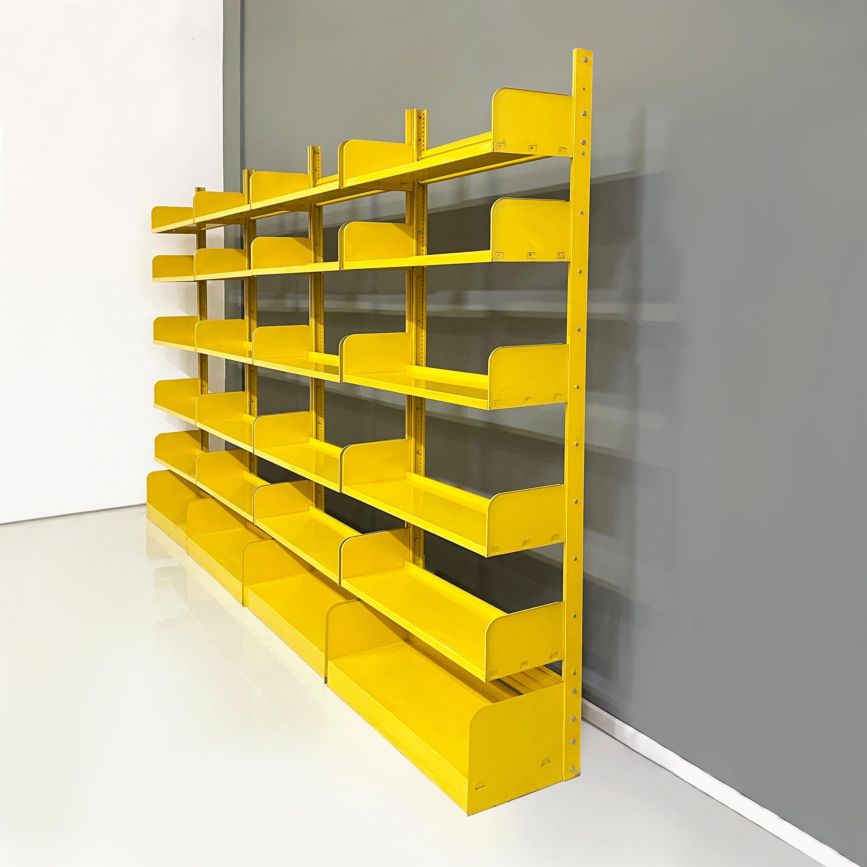 Mid-Century Modern Italian mid-century Yellow metal modular bookcase Congresso by Lips Vago, 1960s For Sale