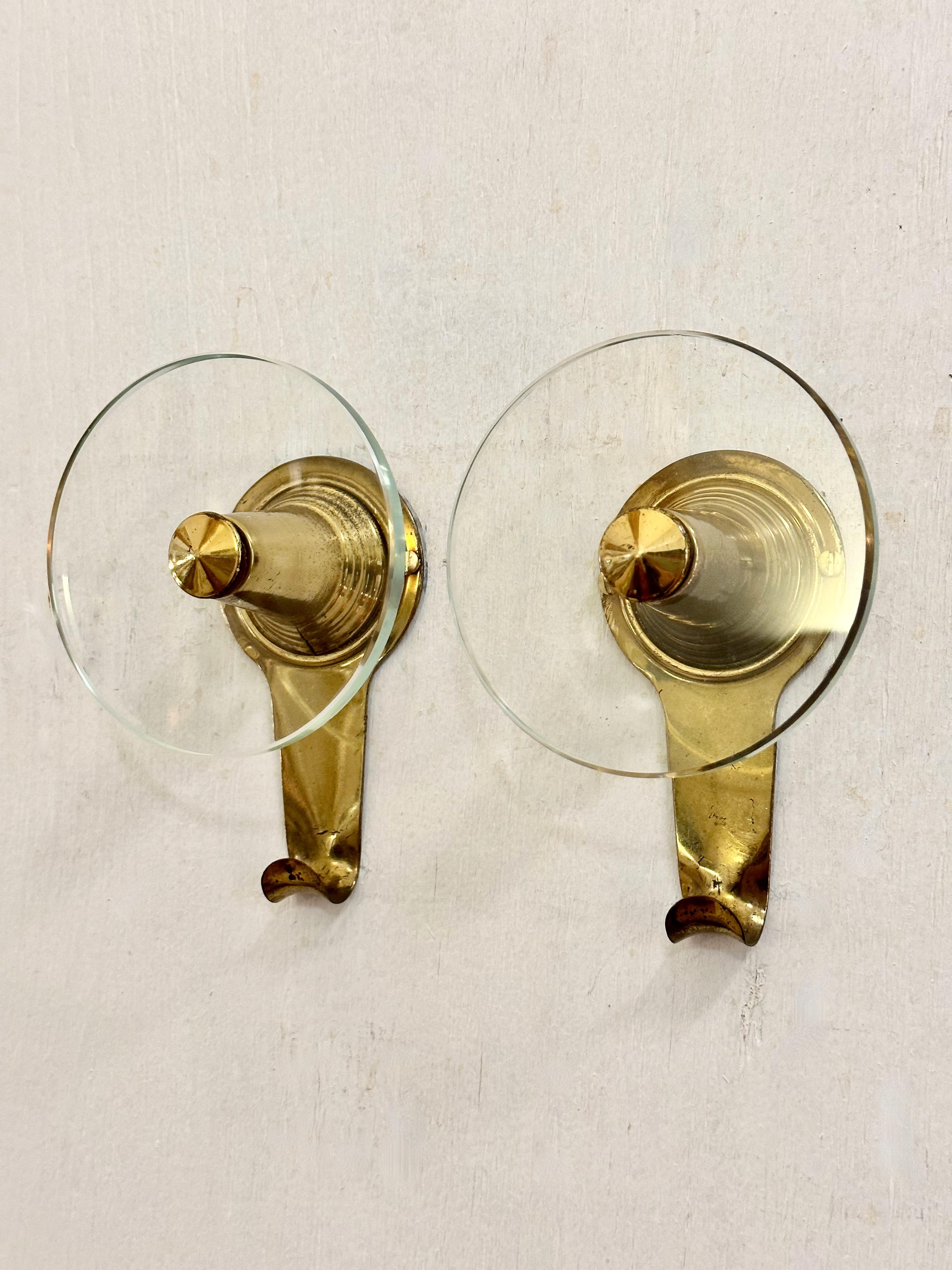 Italian Mid-Centuty Modern Wall Brass and Glass Coat Racks, 1950 In Good Condition For Sale In Madrid, ES