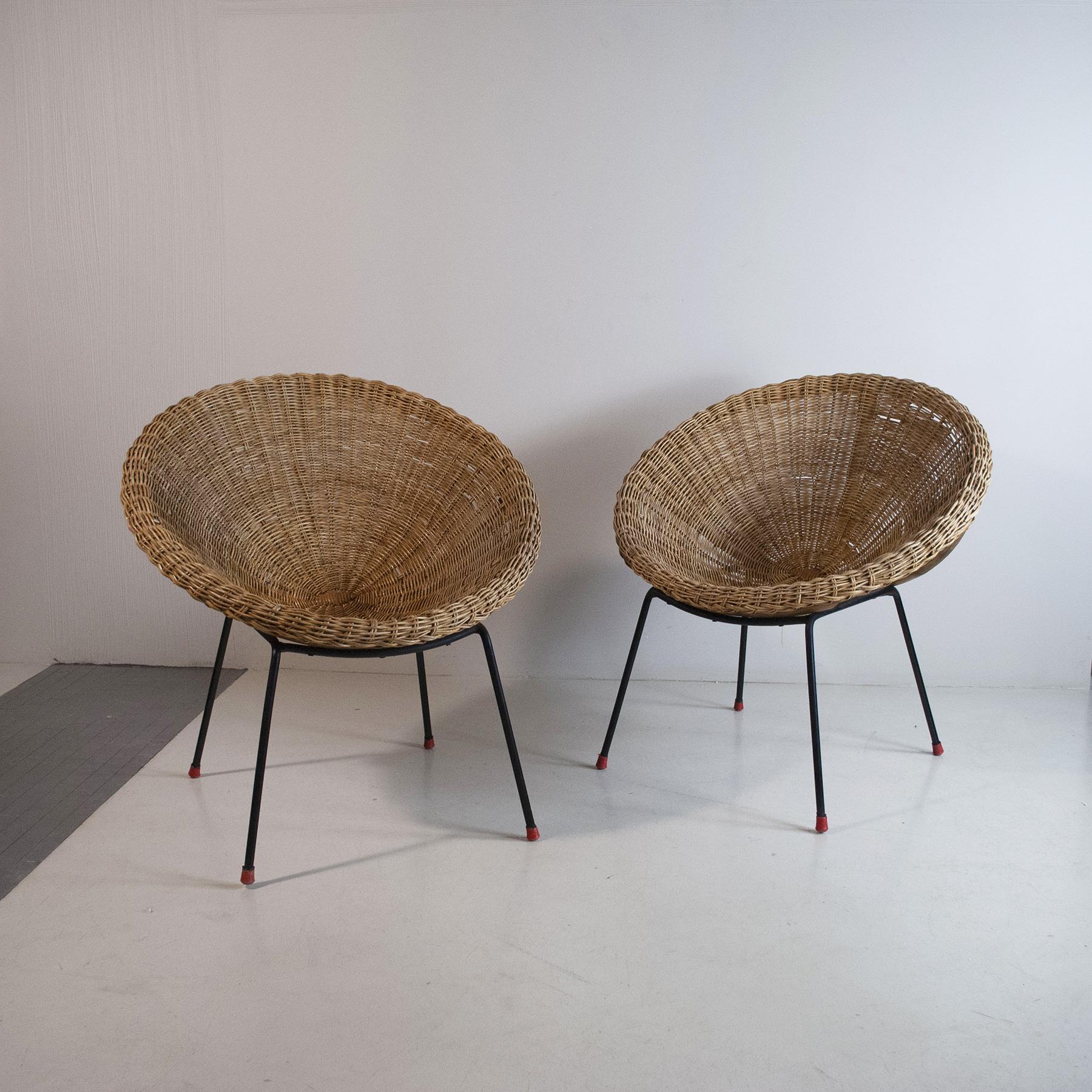 Italian Midcentury 1960s Eggs Cane Chairs For Sale 2